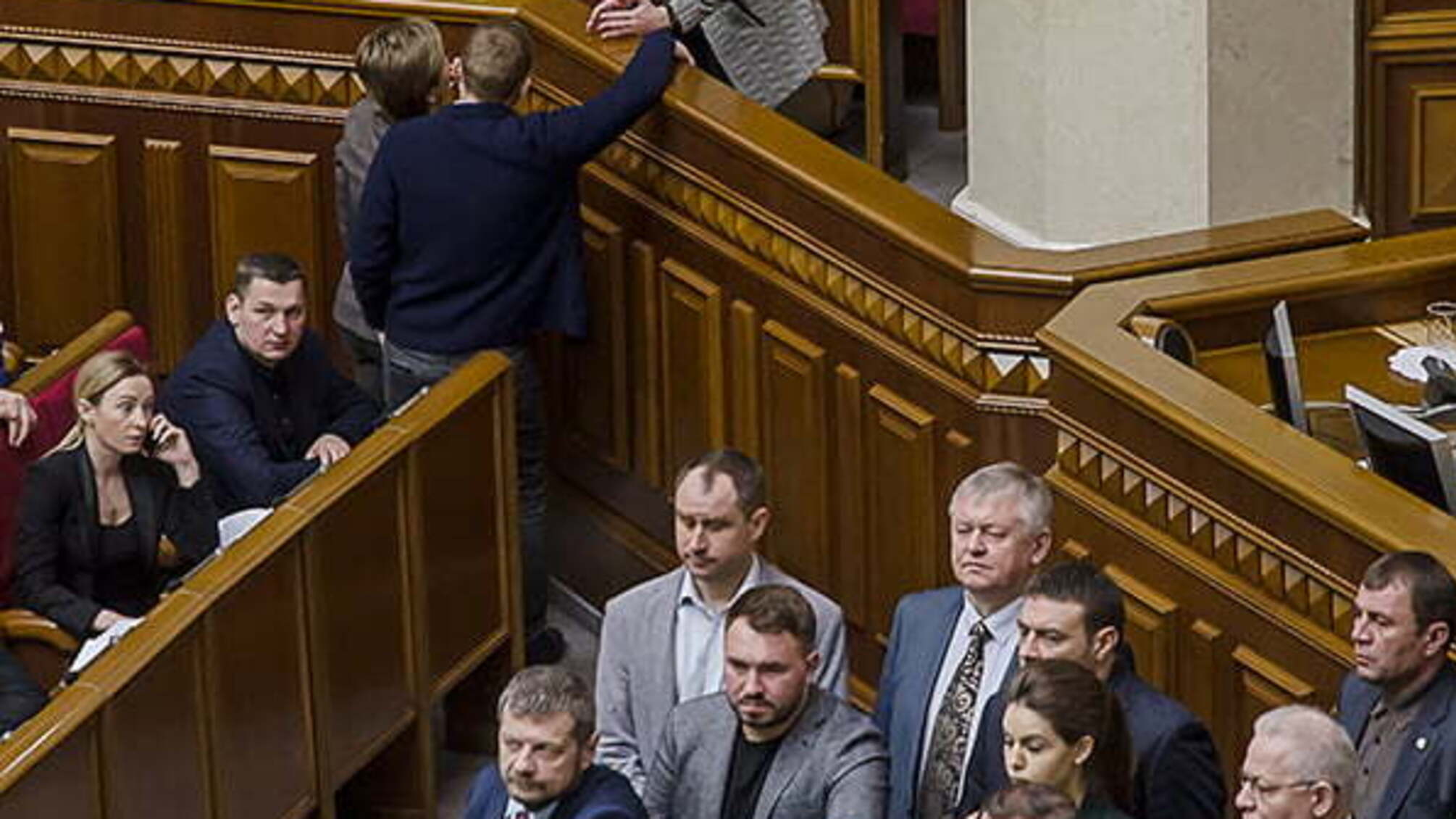 Спорт для нардепів - у парламенті встановлять боксерский ринг, дартс та столи для пінг-понгу