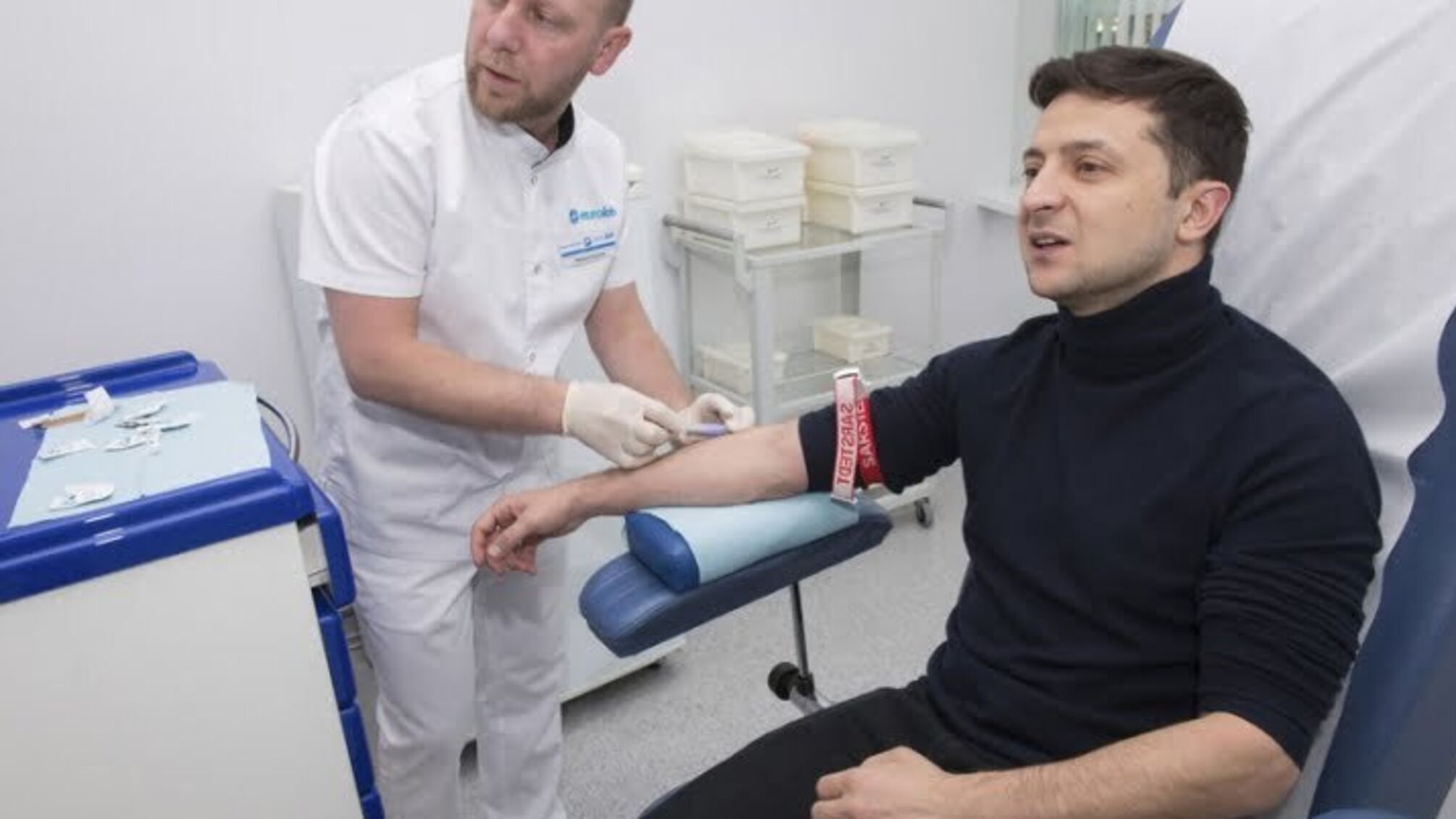 Гай розніс 'постановку' Зеленського з аналізами, розкривши таємні пристрасті актора-масажиста Кірякулова, – кадри