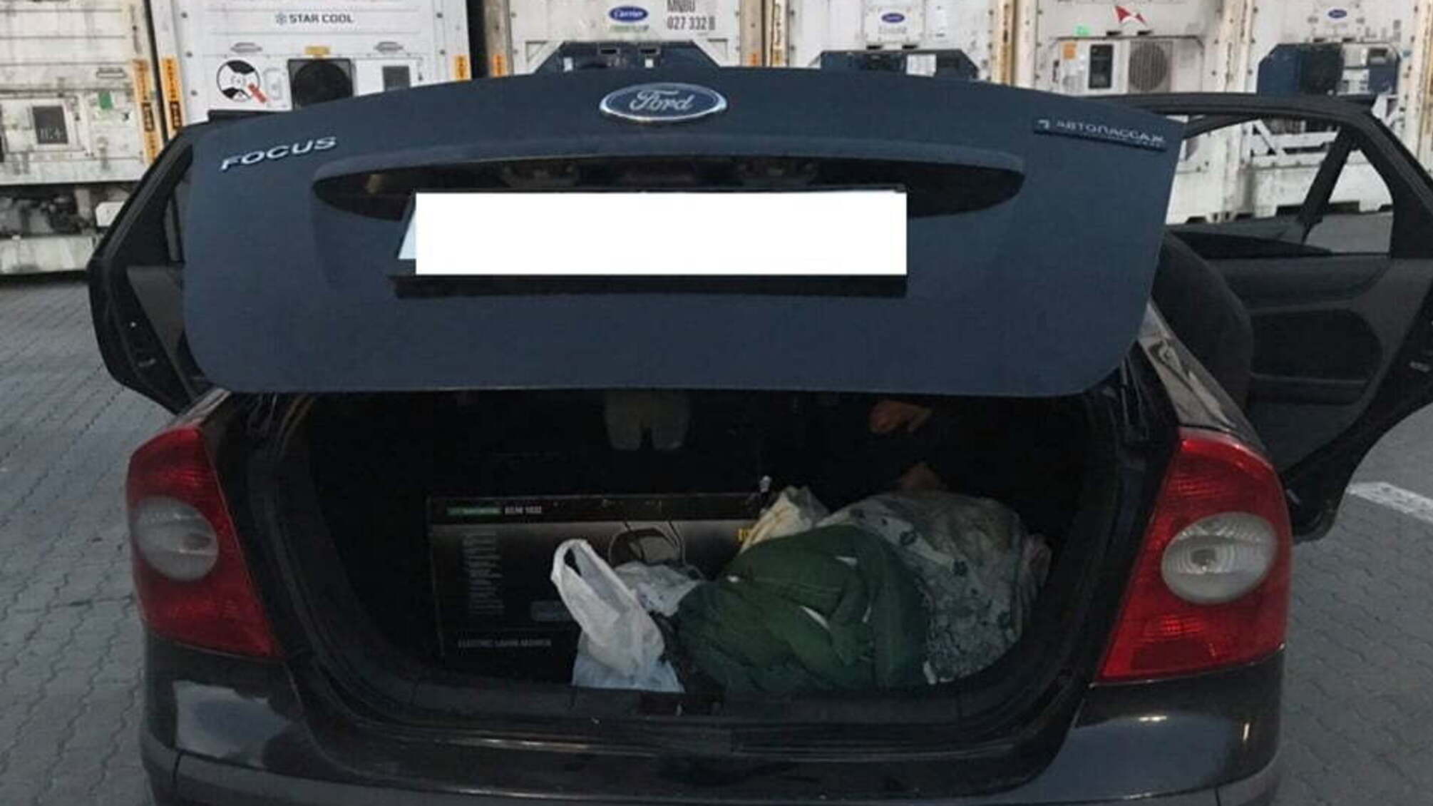 На Одещині митники затримали росіянина з великою кількістю годинників на суму близько 700 тис. грн (ФОТО)