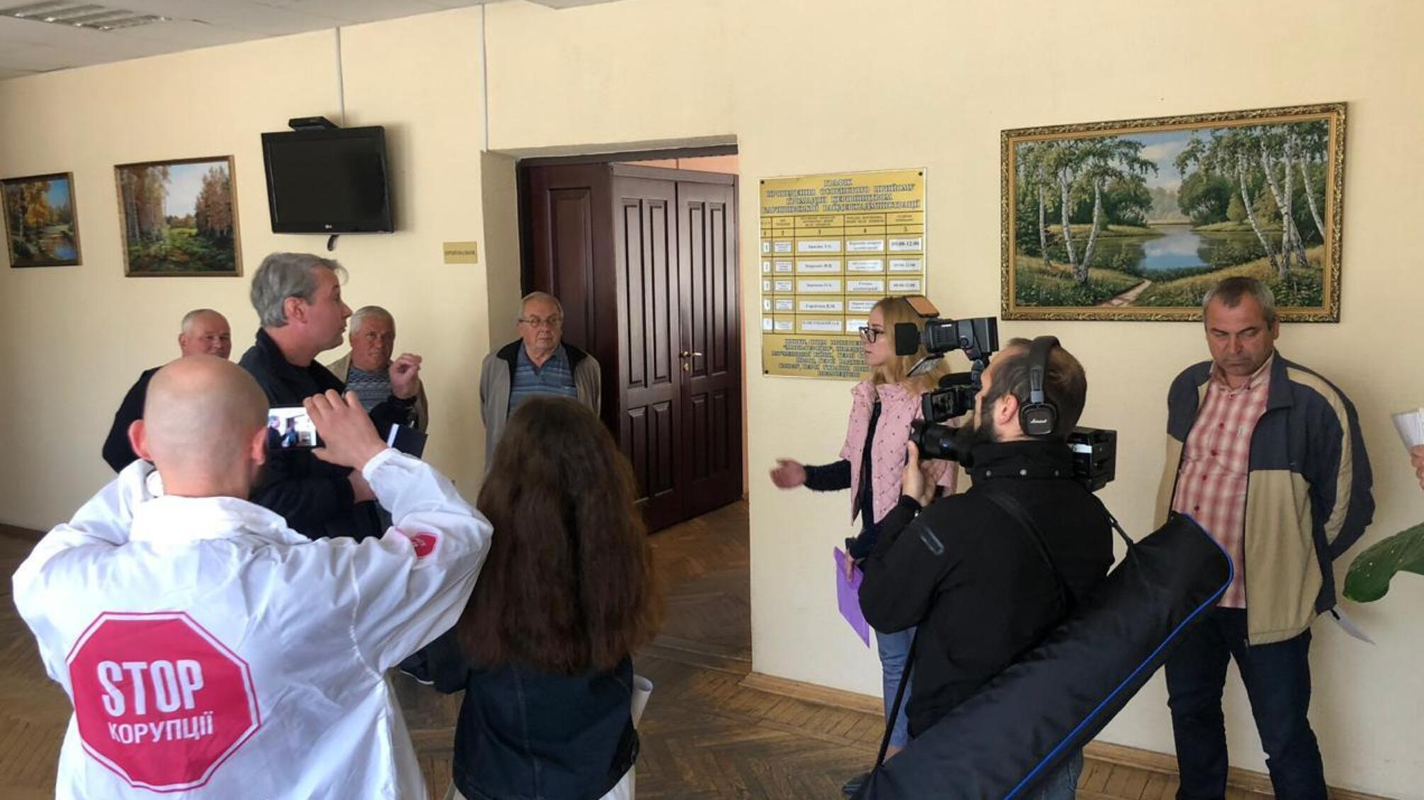 50 тисяч свиней не пахнуть – на Київщині триває незаконне будівництво свинокомплексу