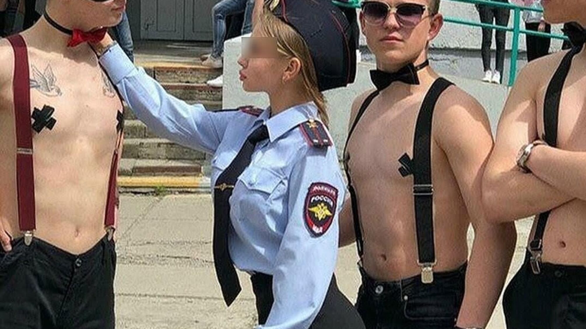 Пішло не за планом – у РФ останній дзвоник школярів перетворився на БДСМ-вечірку (фото, відео)
