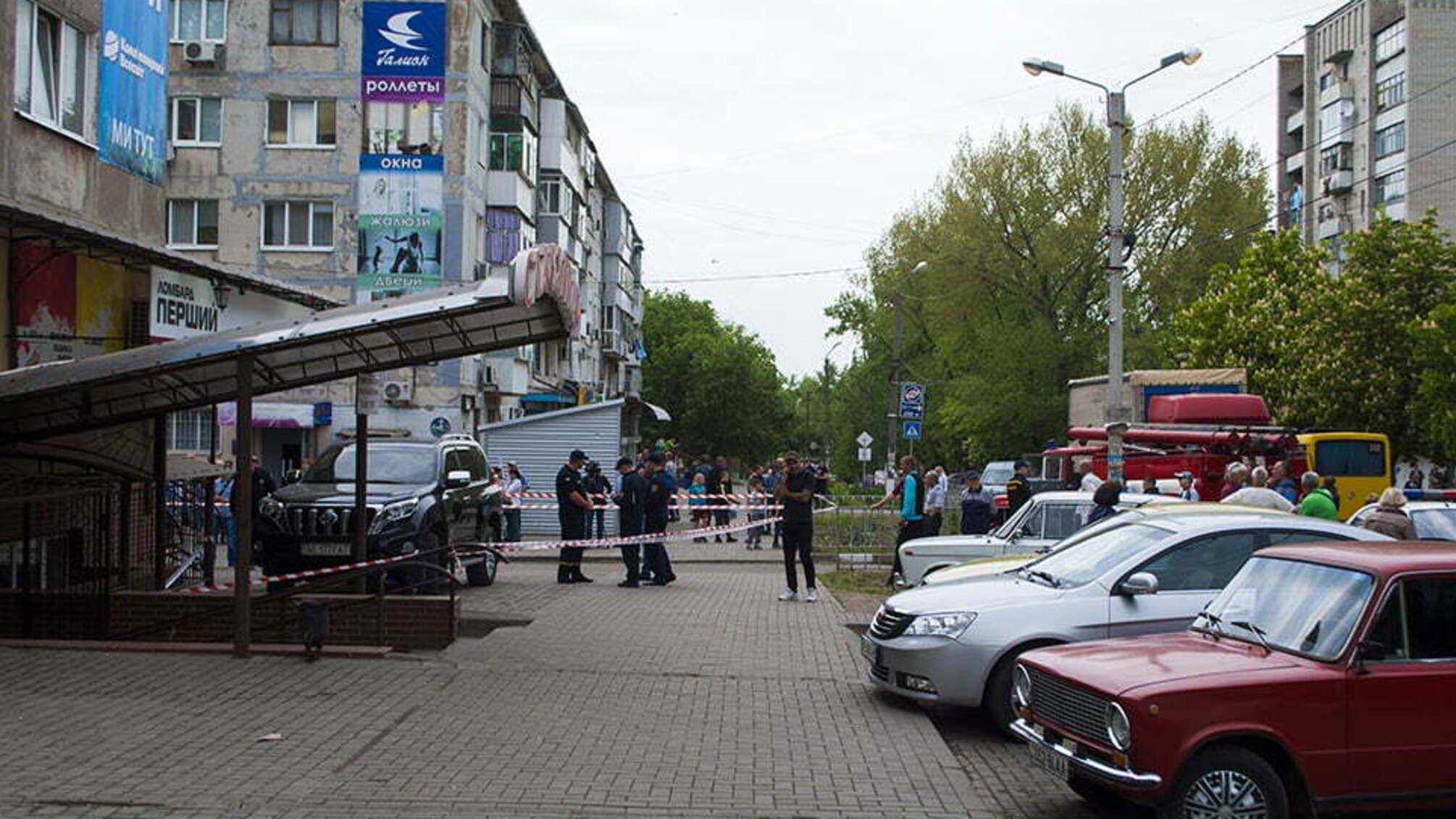 На Дніпропетровщині біля магазину стався вибух, є жертви – фото, відео