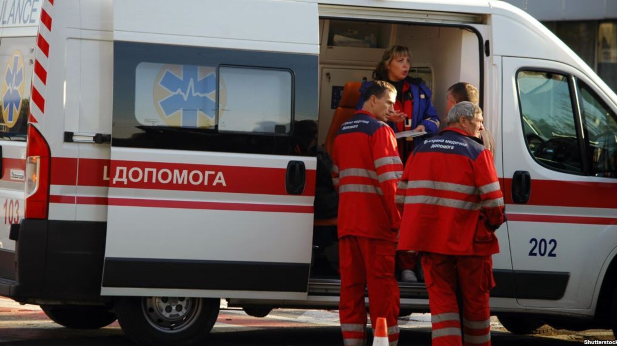 Діти задихалися і непритомніли: в житомирській школі десятки учнів отруєні невідомою речовиною, 8 – в реанімації