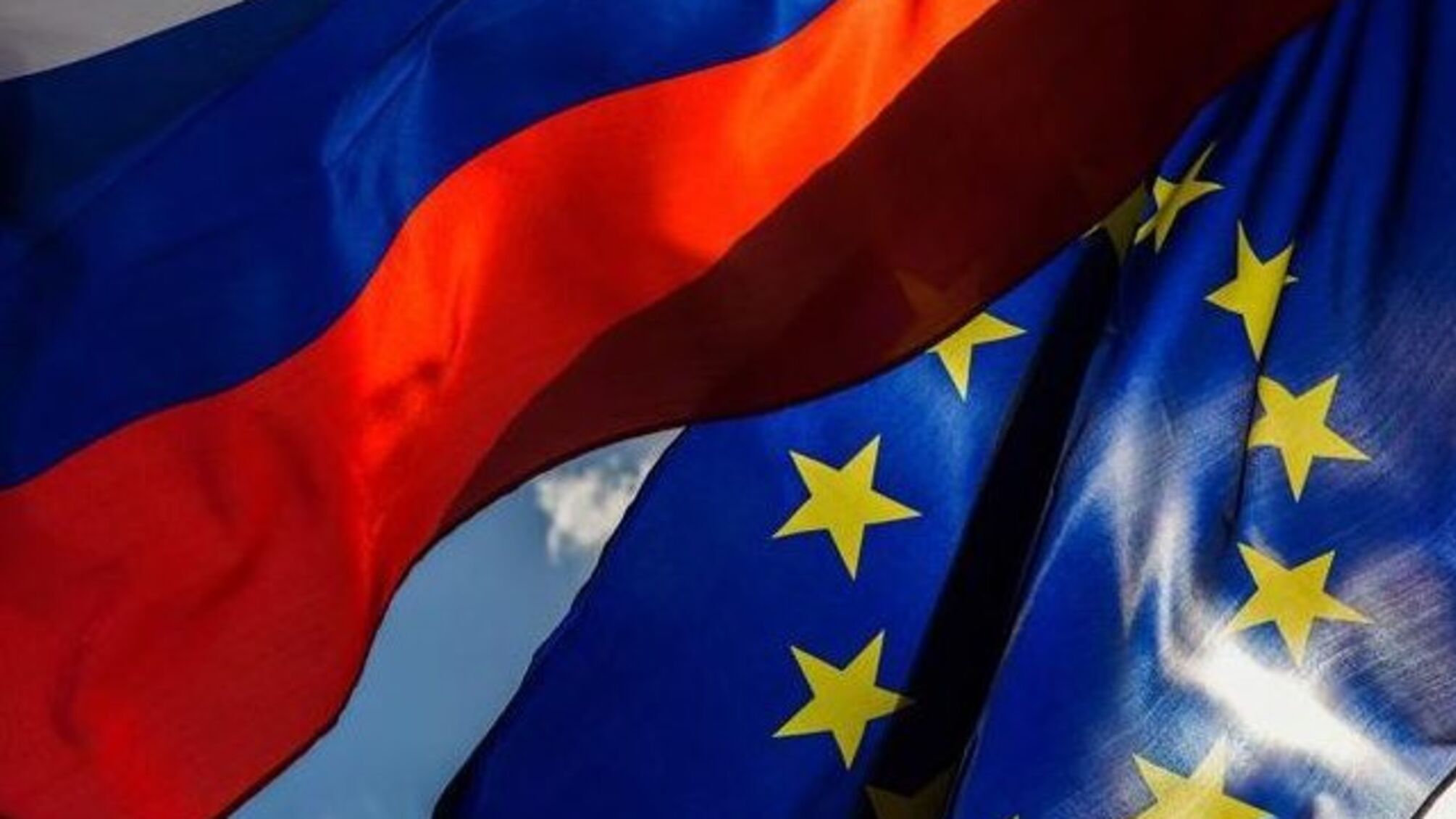 У ЄС ухвалили сенсаційне рішення щодо санкцій відносно Росії через роздачу паспортів на Донбасі
