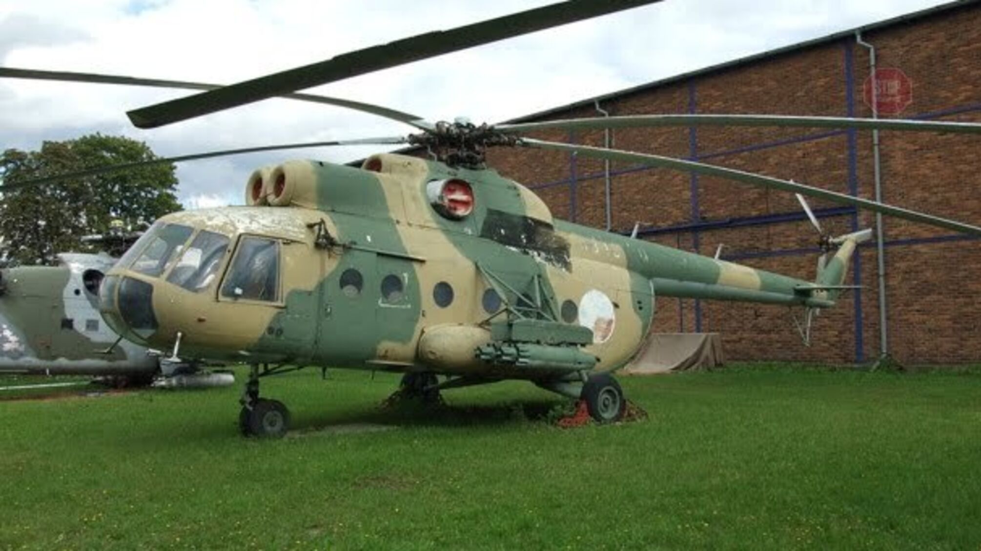 Смертельна авіакататрофа на Рівненщині: розбився військовий вертоліт