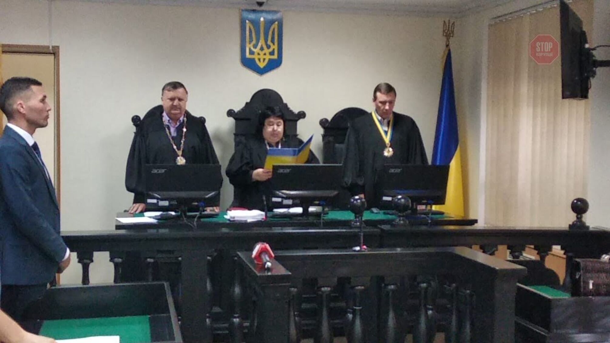 Суд підтримав законних власників майна 'Херсонбуду' і зняв арешт з реєстру ТОВ 'КПД-5С'