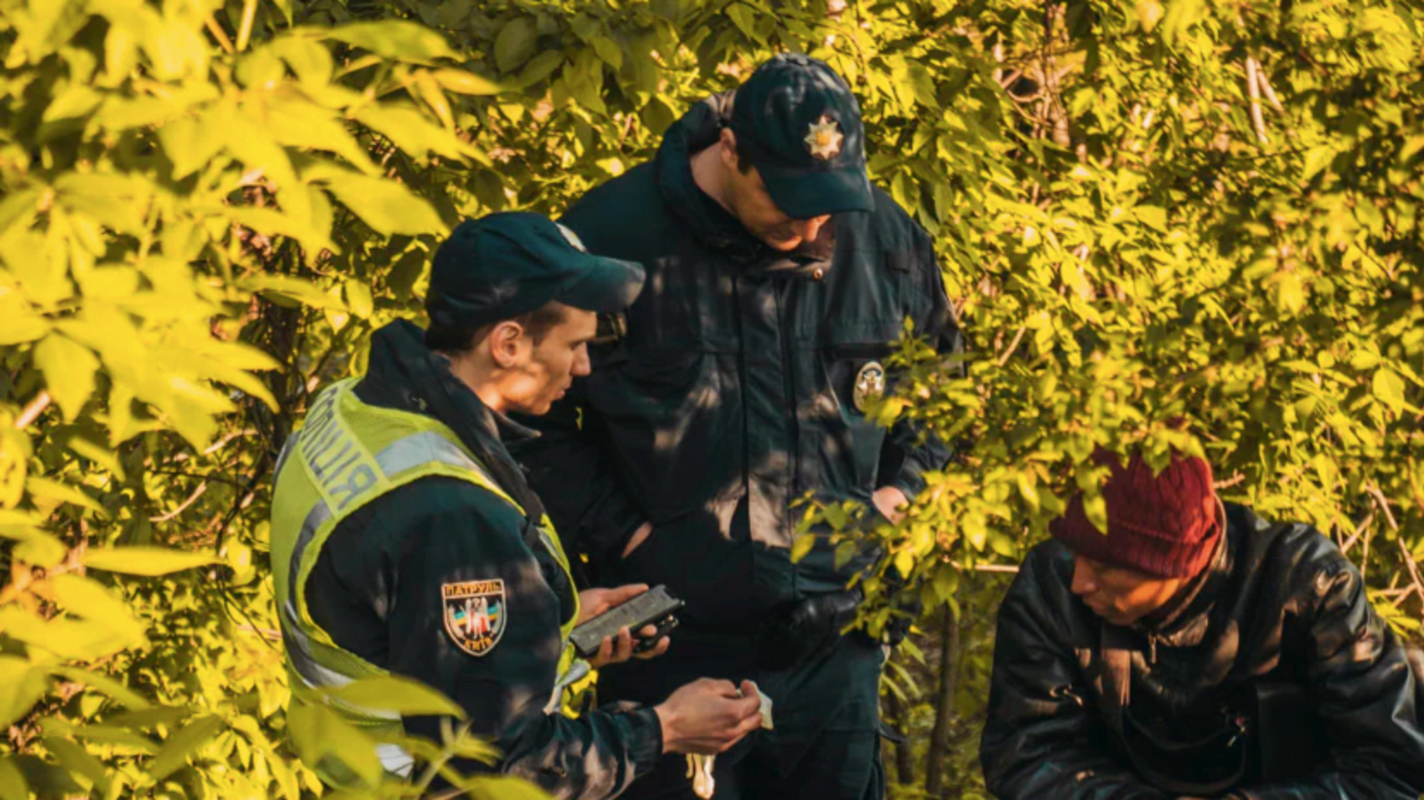Пожежа в Києві під шляхопроводом: є загиблі (ФОТО)