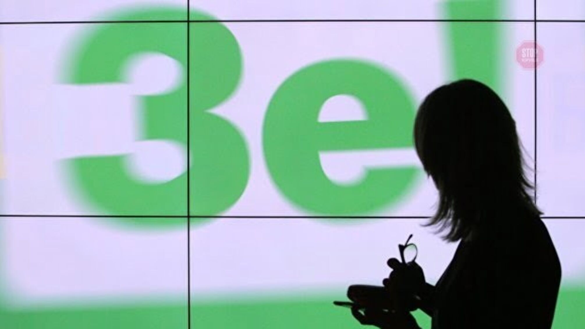 Чому в команду Зеленського не йдуть чиновники: експерт озвучив гучну причину – відео