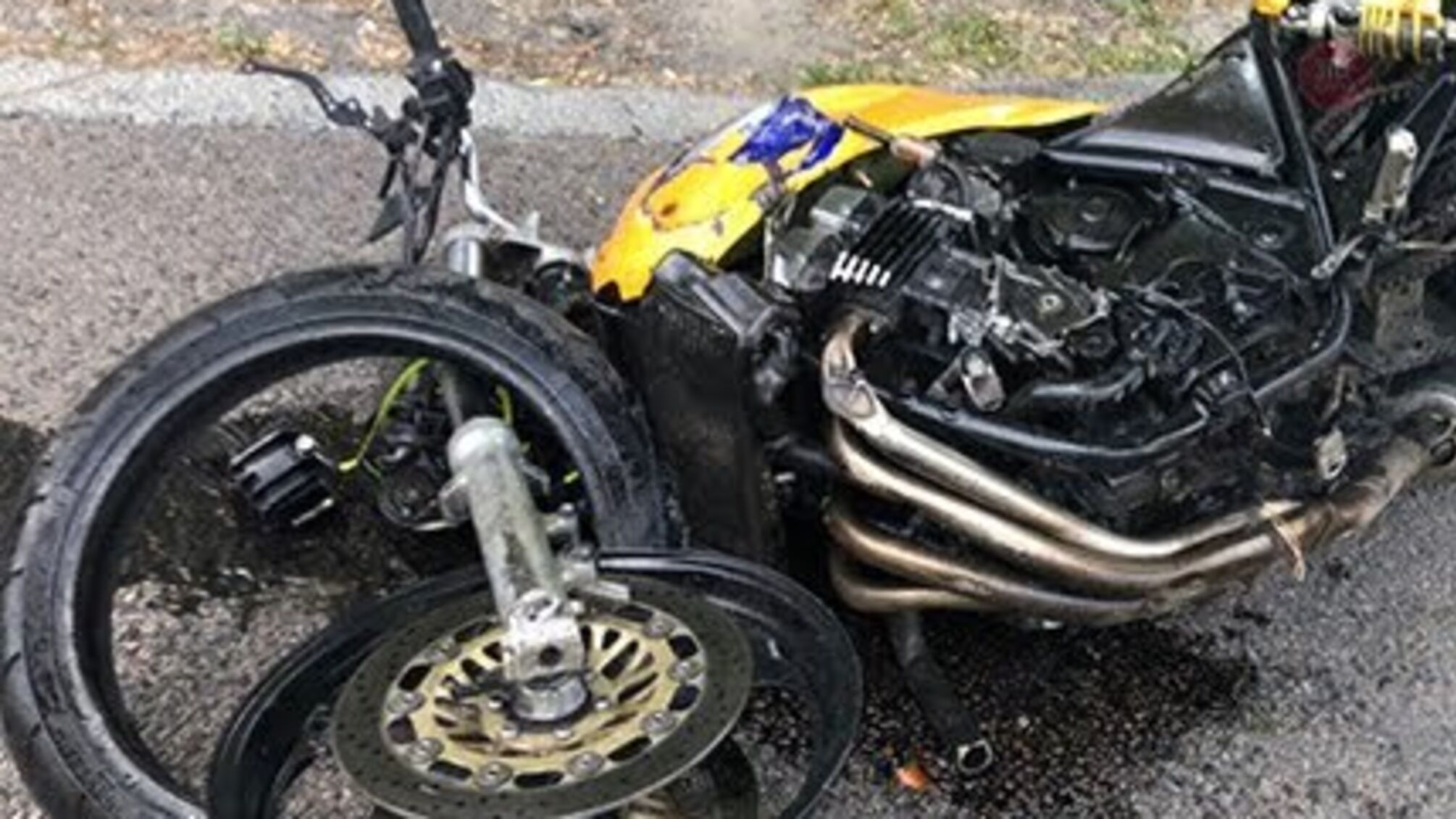 На Дніпропетровщині під час страшного ДТП загинув мотоцикліст (ФОТО)
