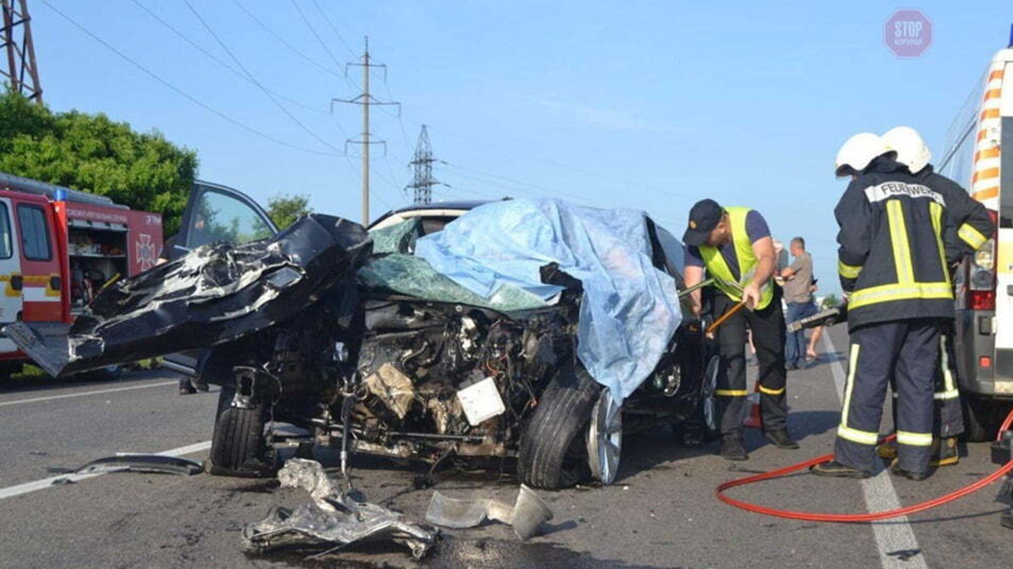 На трасі Київ-Чоп сталась ДТП, є загиблі (ФОТО, ВІДЕО)