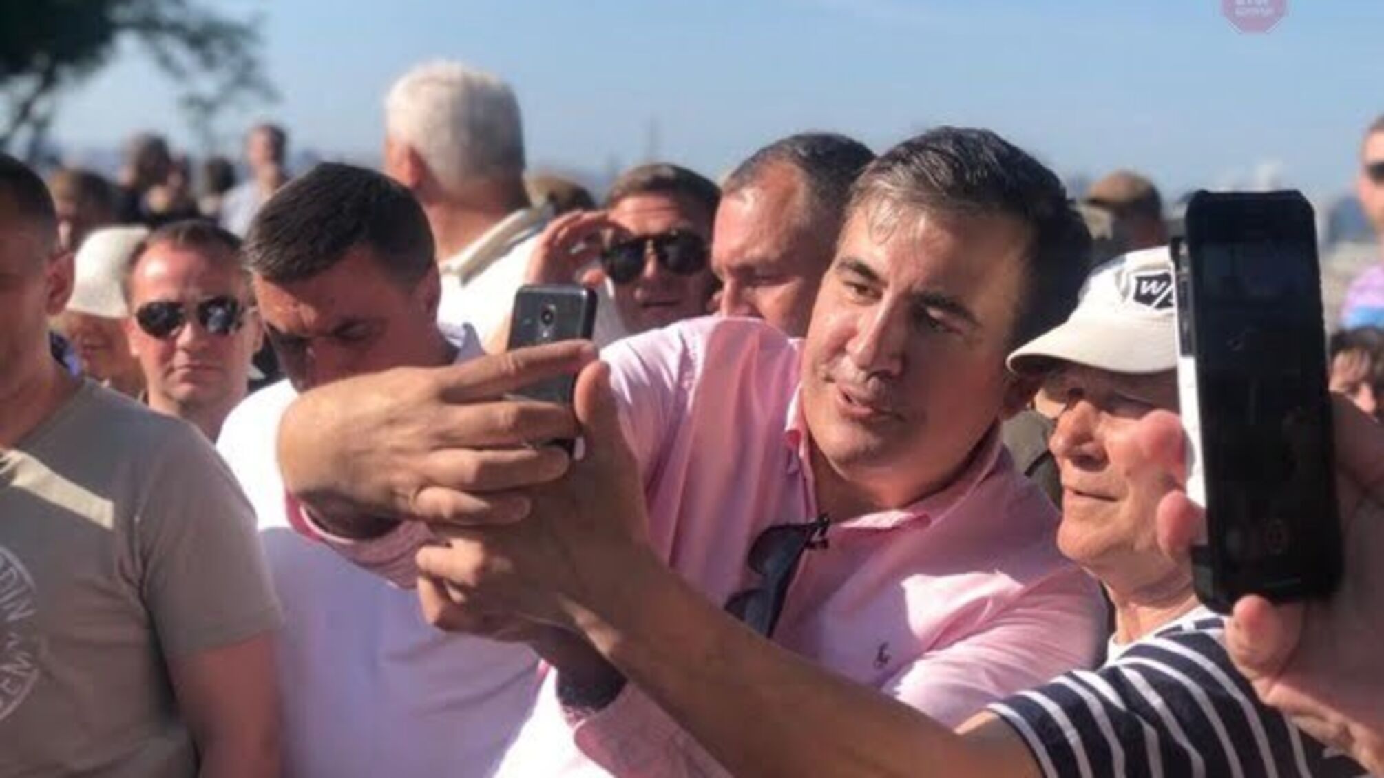 Саакашвілі здивував несподіваним вчинком у центрі Києва: з'явилося відео