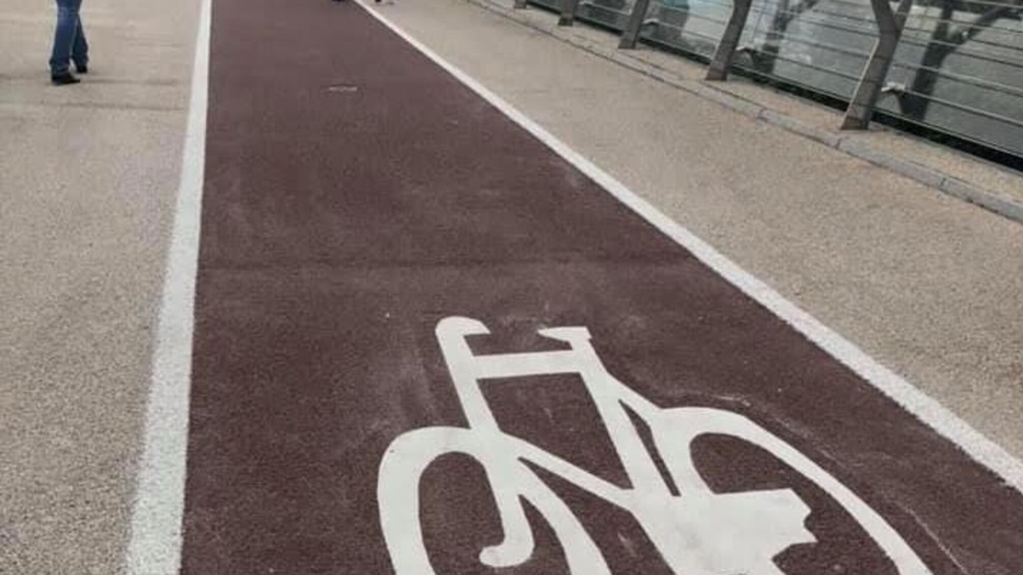 Міст-невдаха: черговий конфуз з “мостом Кличка” в Києві (ФОТО)