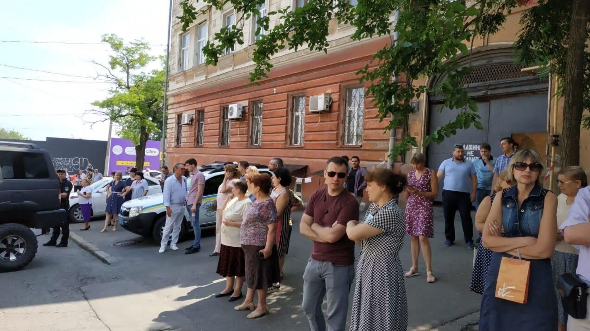 'Ми втомились': колектив Одеського медичного університету просить про підтримку і захист від рейдерів