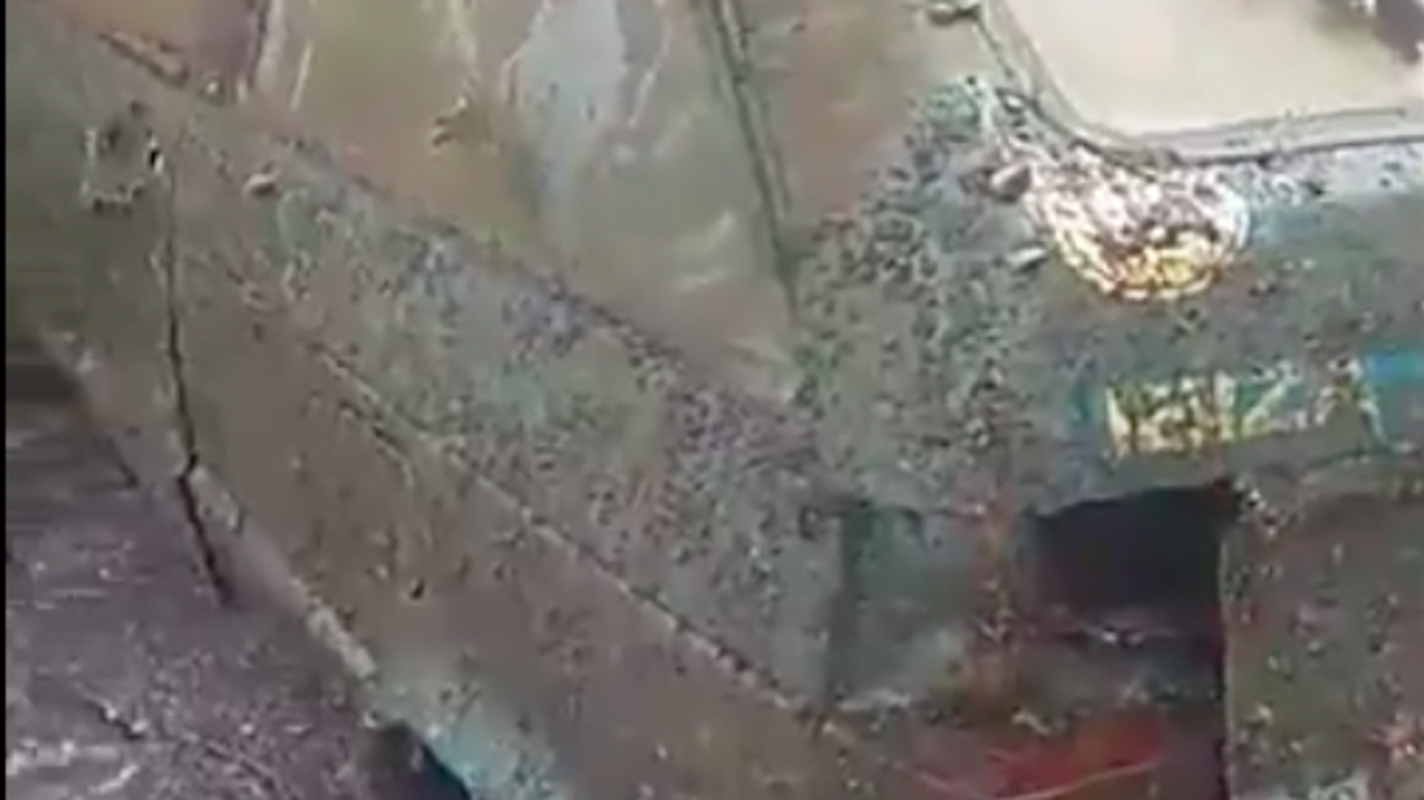 Пролежав 8 років: у Кременчуцькому водосховищі активісти 'Стоп корупції' виявили крадений автомобіль – відео