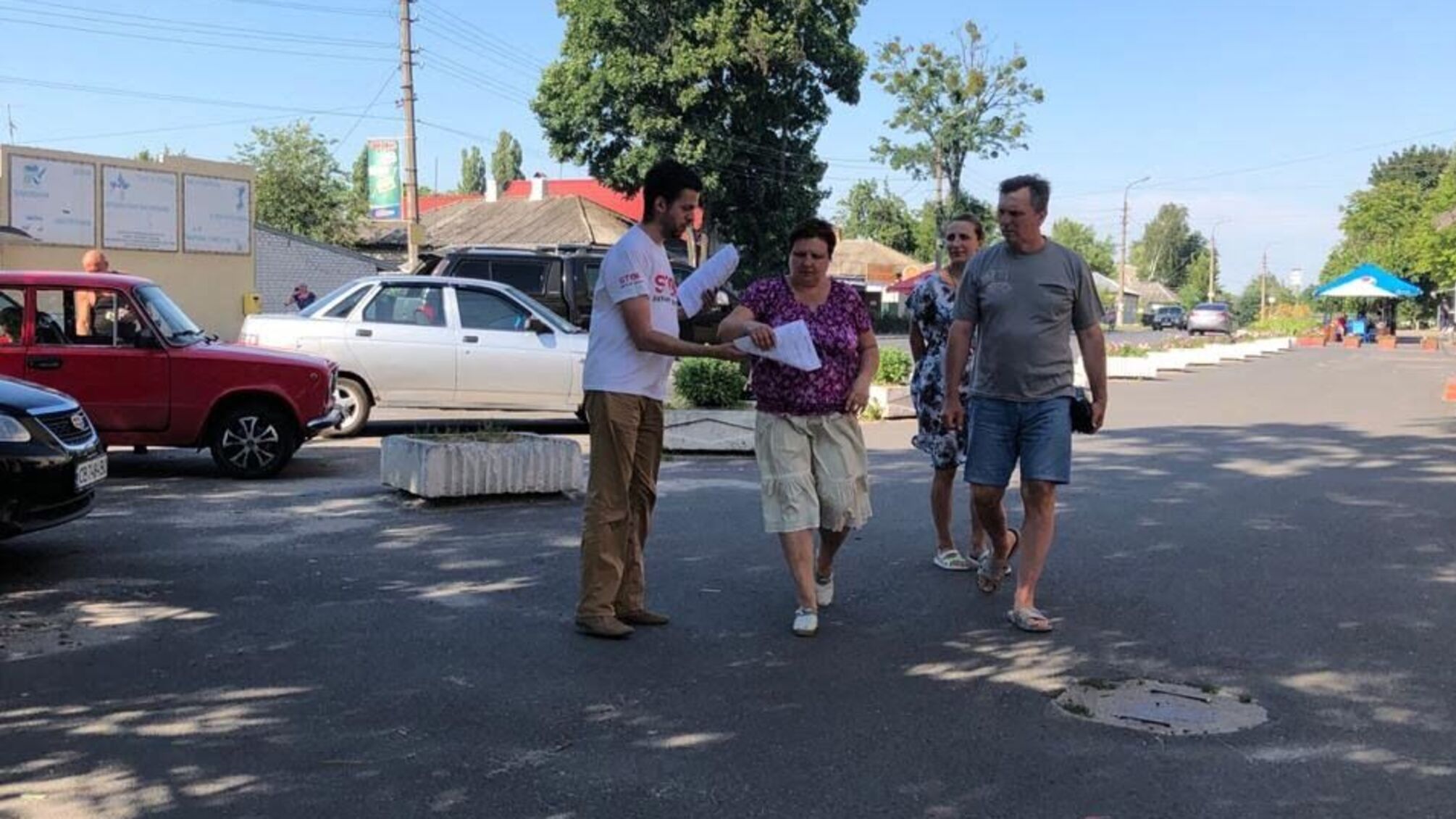 300 гривень «до» і ще стільки ж після виборів: передвиборчі каруселі від Приходька на Чернігівщині