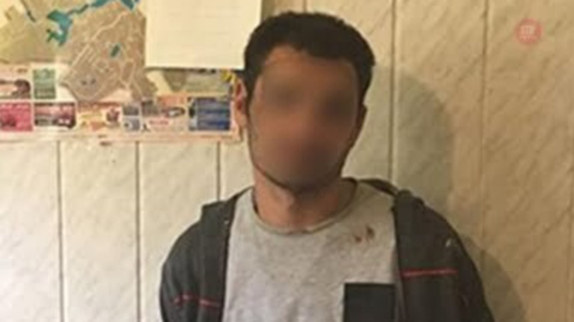 Різанина на Черкащині: п’яний чоловік вдарив ножем поліцейського (ФОТО)