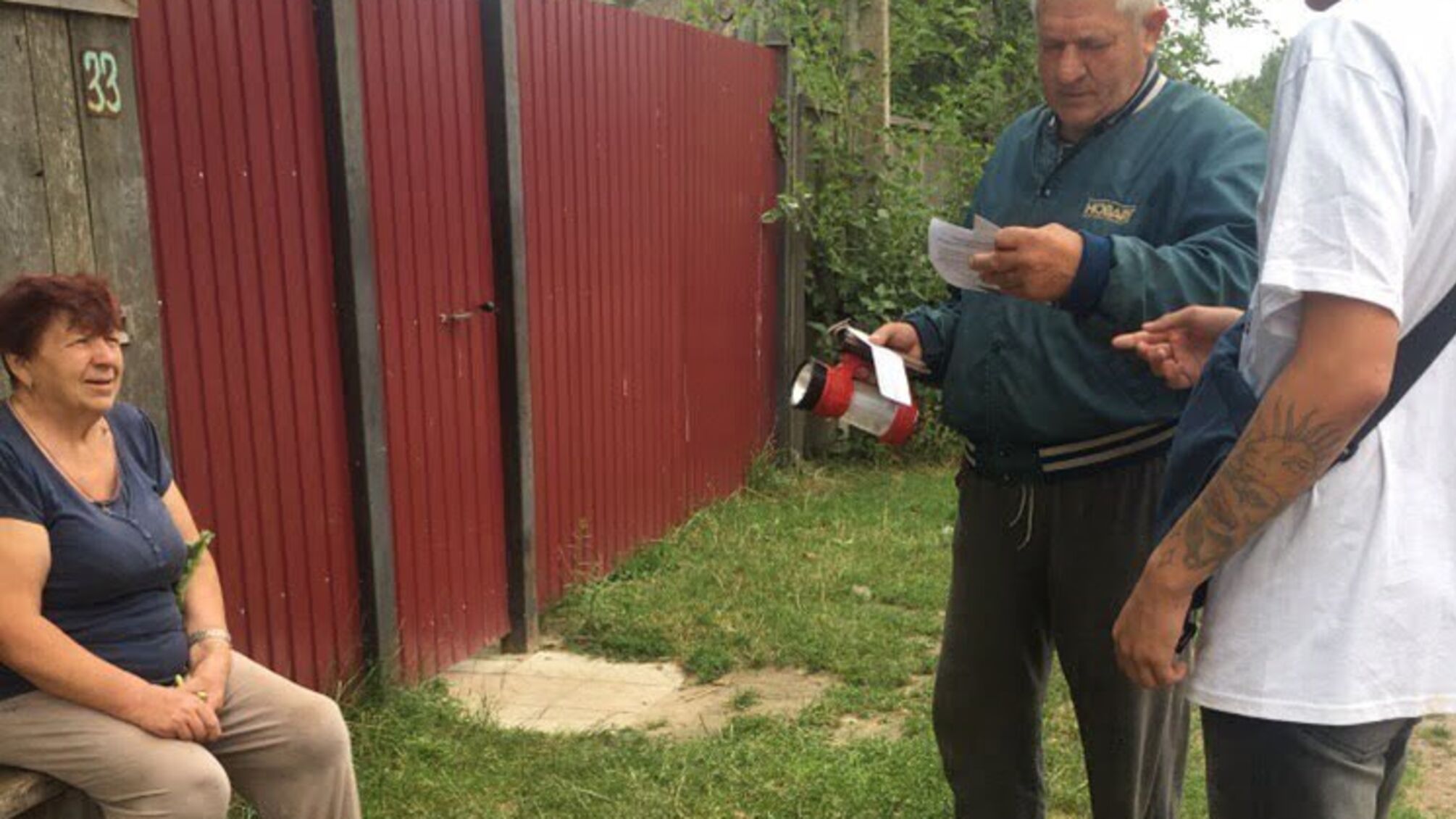 «А был ли мальчик?» – на Чернігівщині чоловік-привид заявив про підкуп