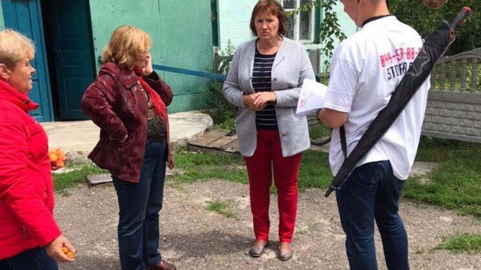 «Оціни свого кандидата» – громадські активісти проводять анкетування серед виборців на Чернігівщині