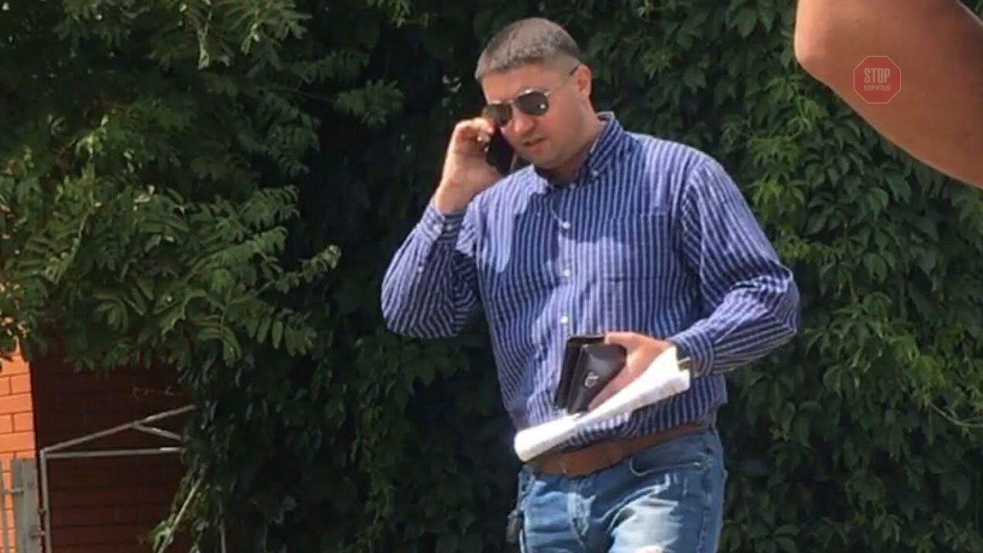 «Повідстрілюємо ноги!»: тітушки кандидата Приходька погрожують активістам на Чернігівщині (ВІДЕО)