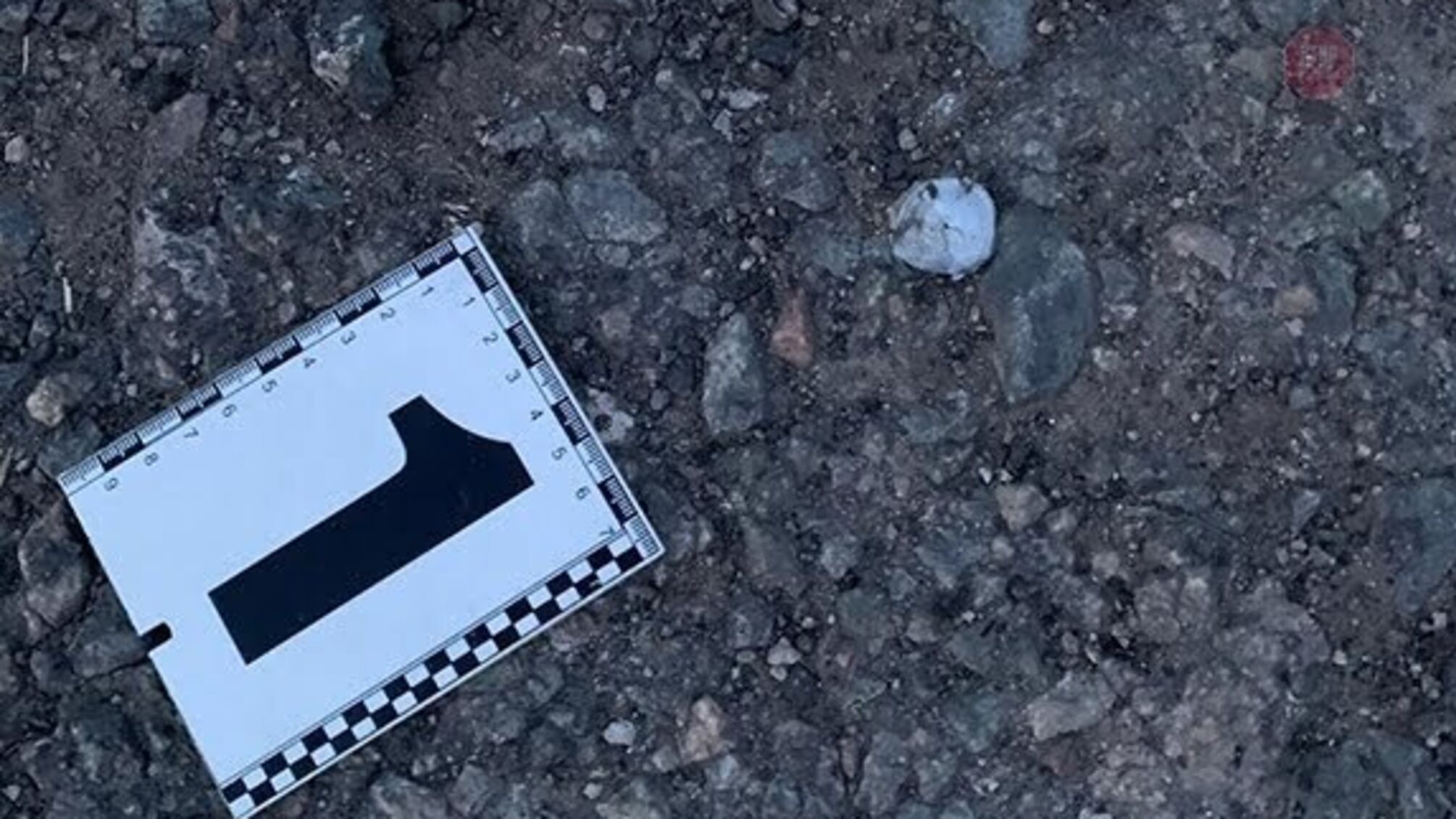 На Дніпропетровщині на дитячому майданчику прогримів вибух: є поранені (ФОТО)