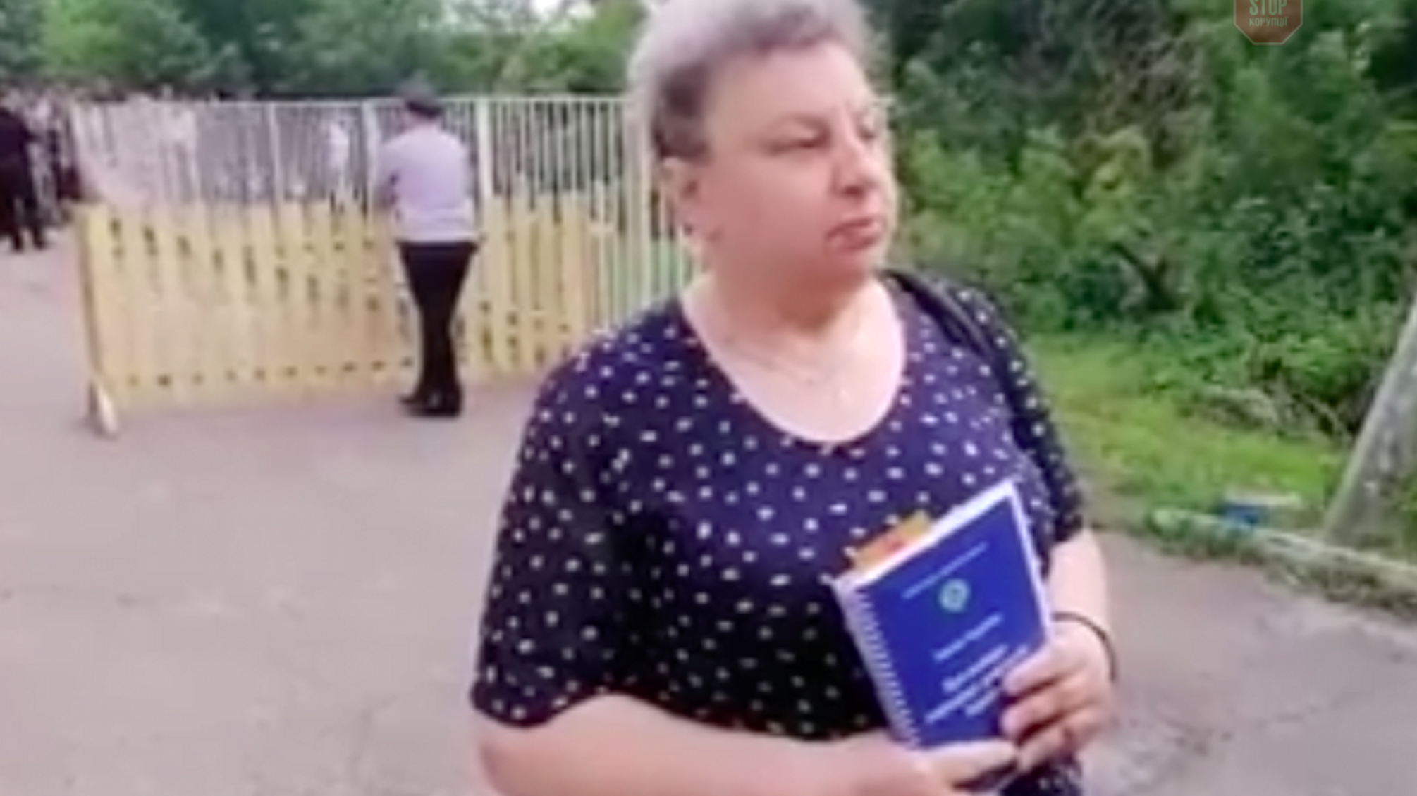 Вибори на межі виживання: на Чернігівщині знущаються над членами виборчої комісії  (ВІДЕО)