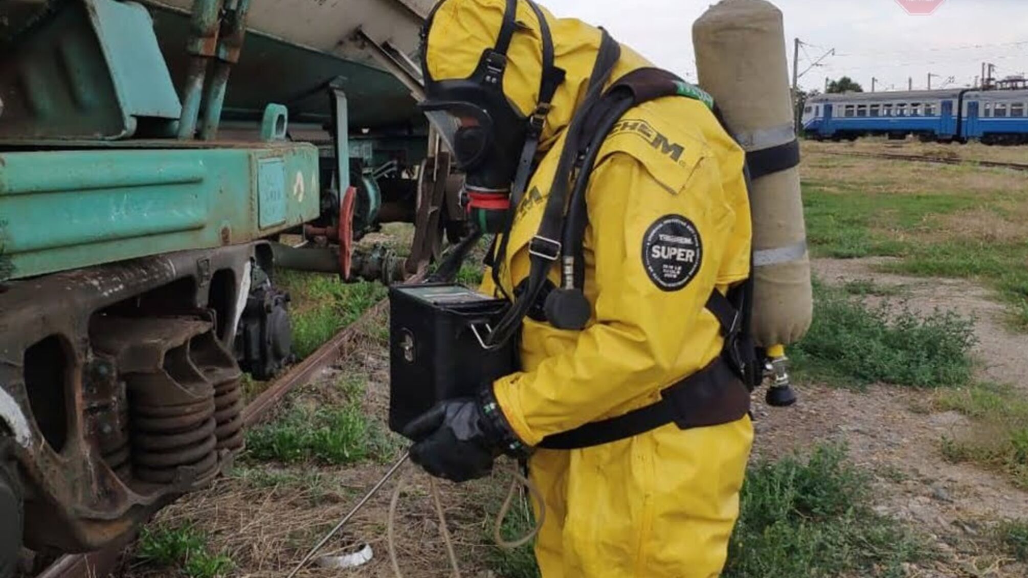 Під Миколаєвом стався витік небезпечної хімічної речовини (ФОТО, ВІДЕО)