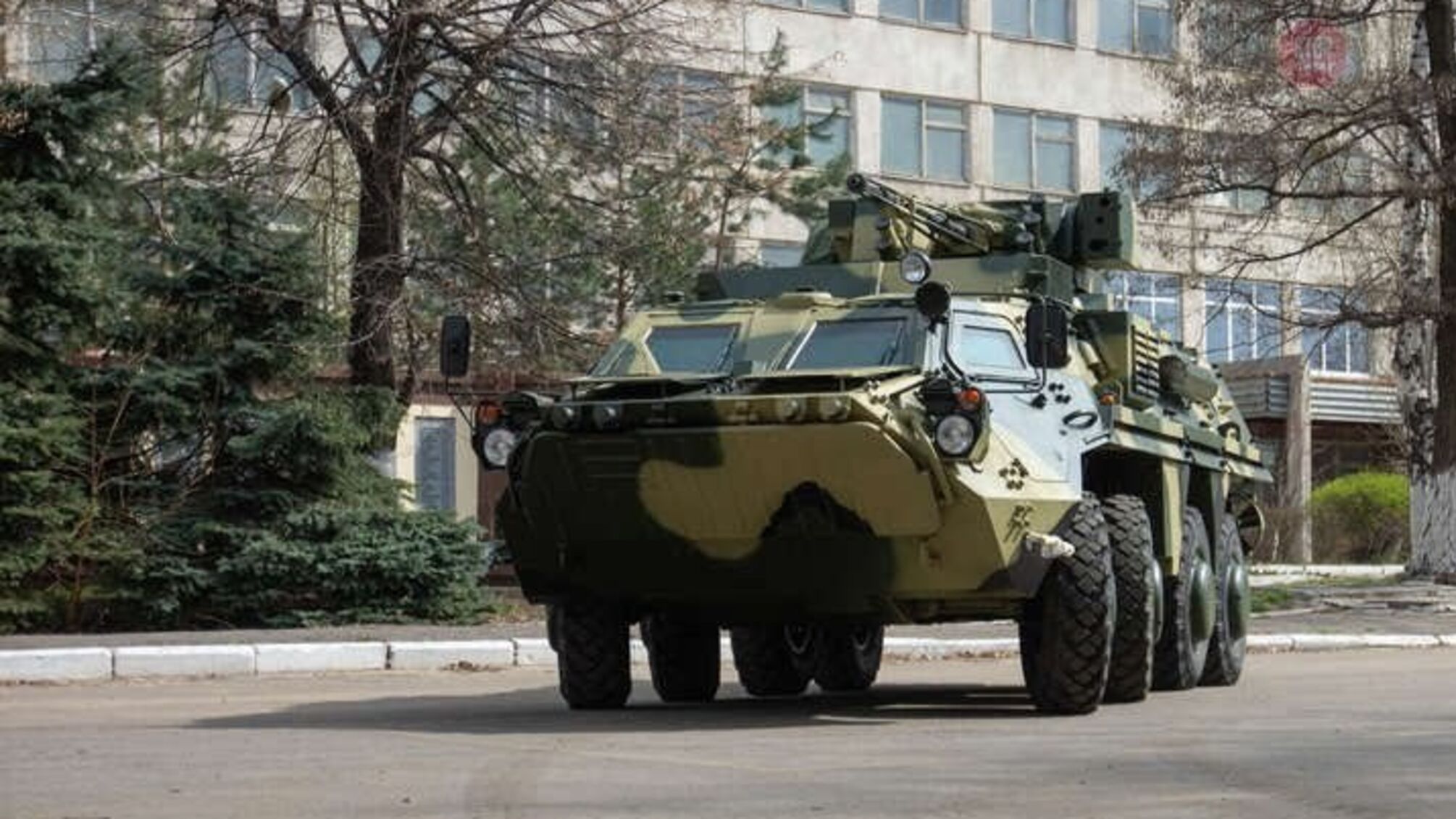 Міноборони опинилося в центрі великого скандалу через нову техніку для армії України