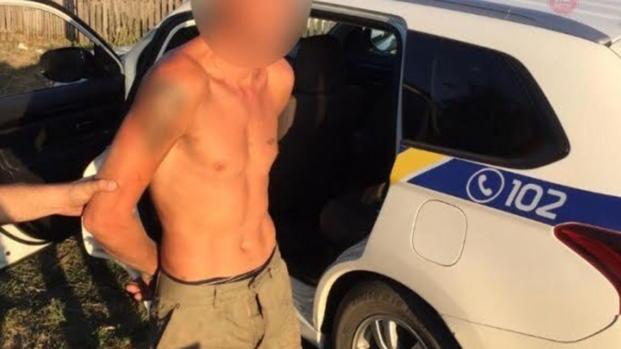 Доньку порізав ножем, а сина кинув у криницю: на Черкащині чоловік намагався вбити двох дітей