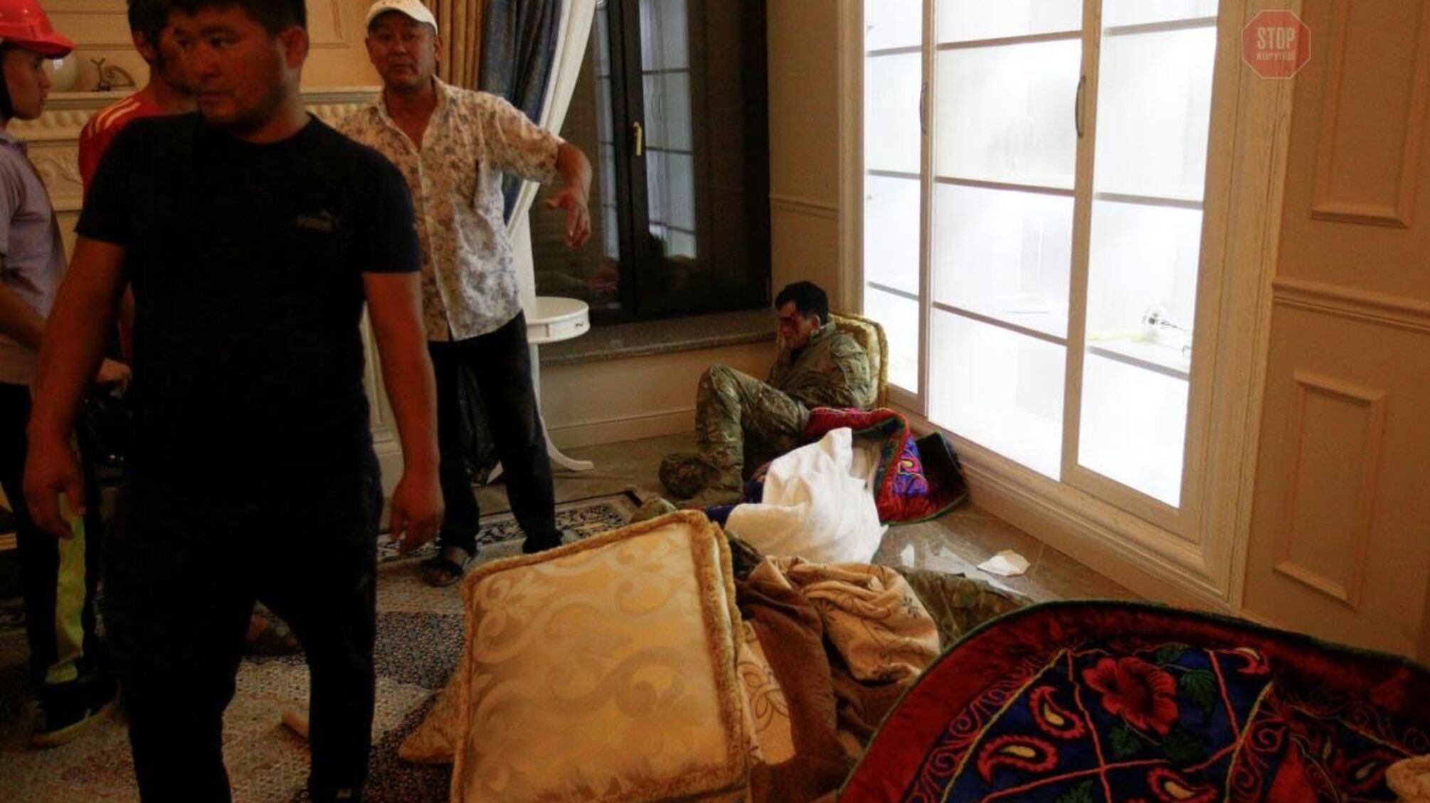 Друга хвиля: прихильники експрезидента Киргизстану Атамабаєва здають позиції перед силовиками