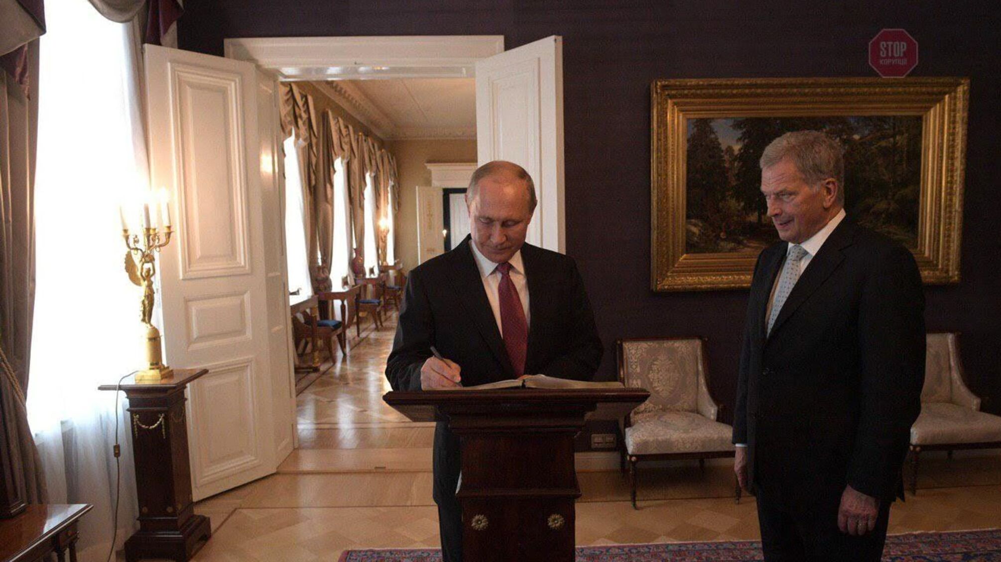 Фото Путіна з Фінляндії 'підірвало' Мережу: Голобуцький вказав на цікаву деталь