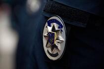 У Житомирі поліцейський отримав удар цеглиною від розшукуваного хлопця