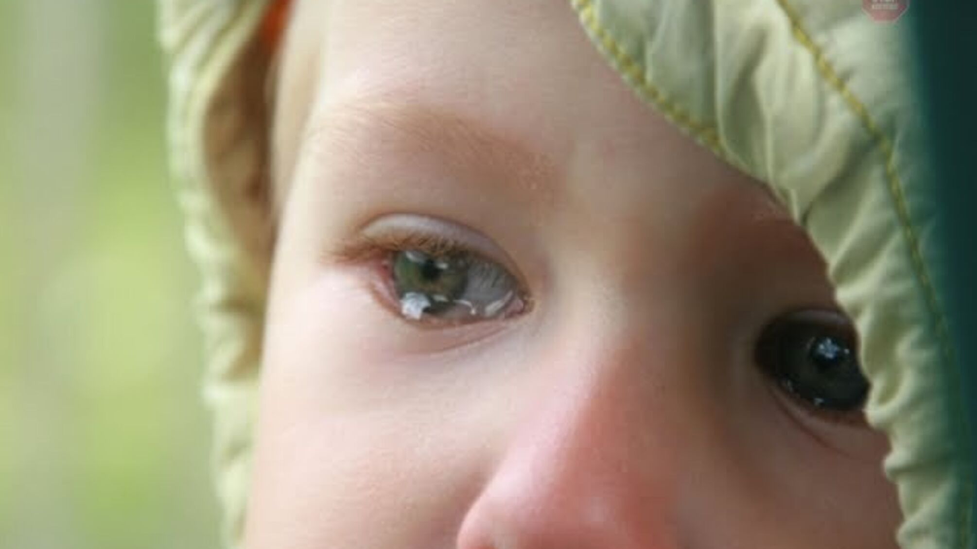 'Чекаю маму', – на вокзалі у Глухові поліцейські виявили покинуту дитину