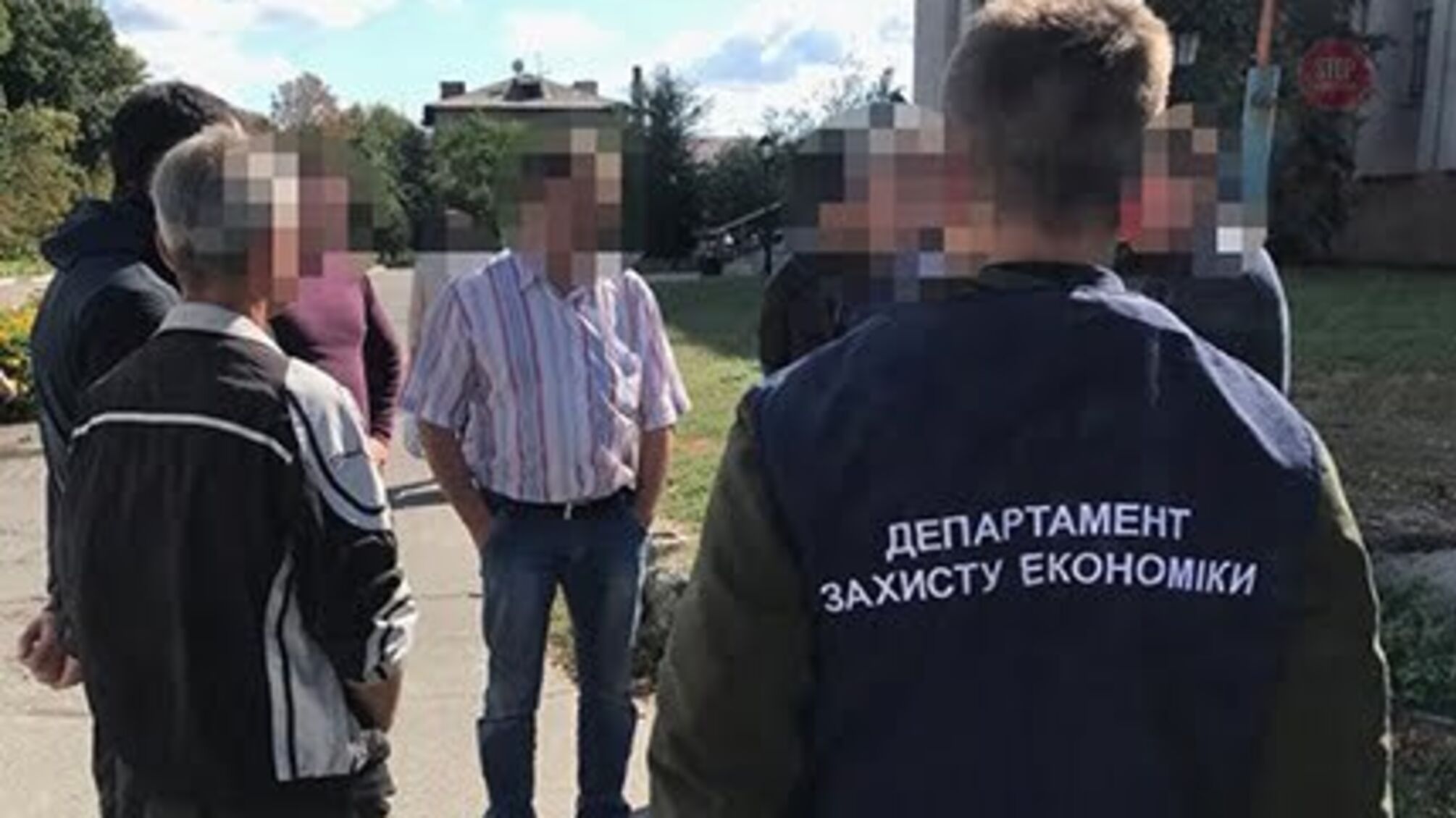 Посадовець однієї з райдержадміністрацій Дніпропетровщини попався на хабарі