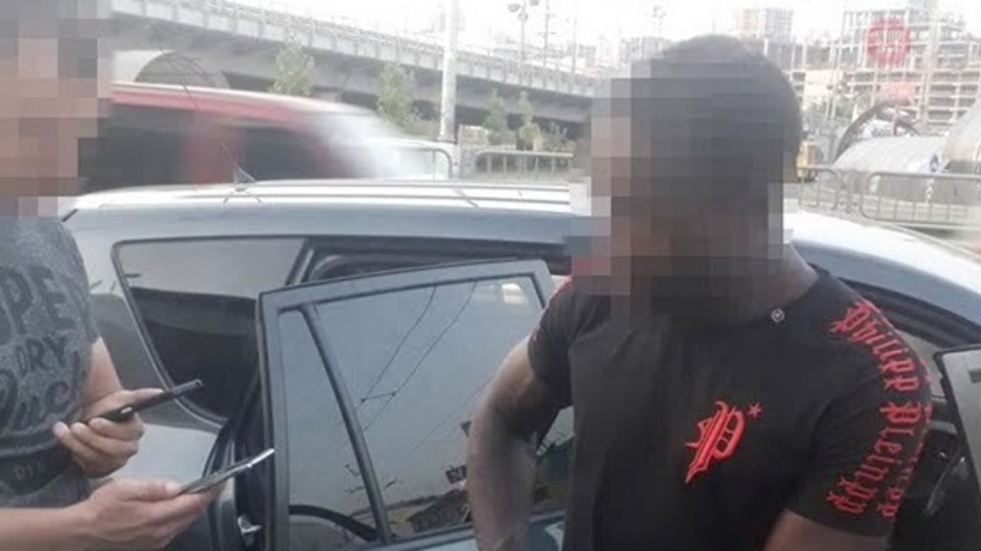 У Києві затримано організатора легалізації в Україні громадян Центральної Азії та Африки (фото)