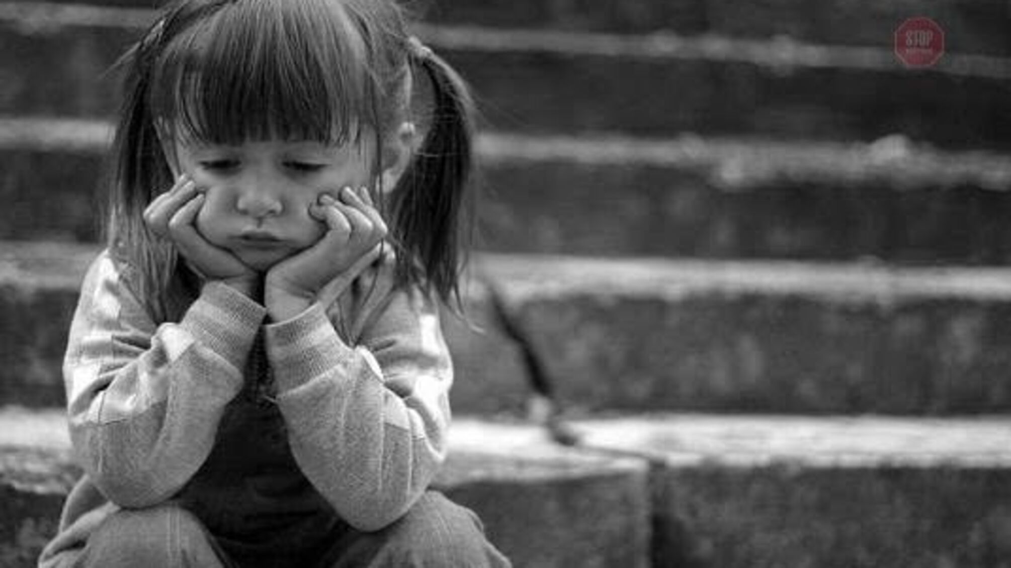 На Дніпропетровщині міська влада знущається з дітей-сиріт – активісти (фото)