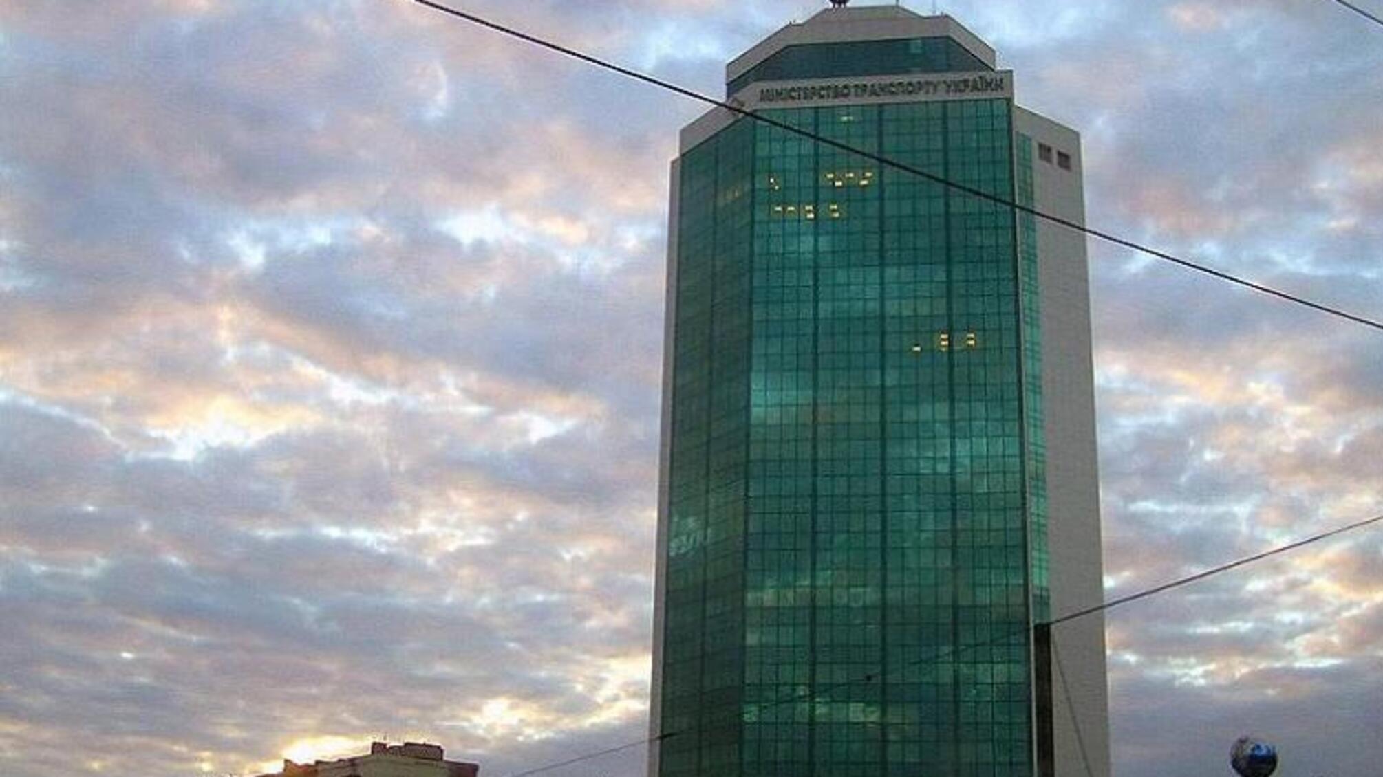 'У Мінінфраструктури зробили багато для того, щоб розвалити транспортні галузі', – Володимир Шульмейстер