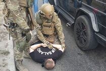 На Дніпропетровщині діяла злочинна група, яка викрадала людей та вимагала гроші (фото, відео)