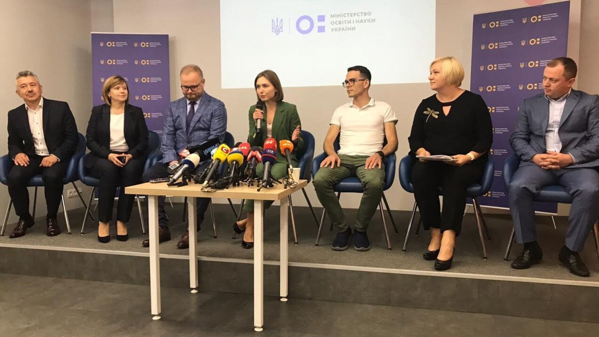 Ексклюзивні подробиці 'СтопКору' з першої прес-конференції нового МОН