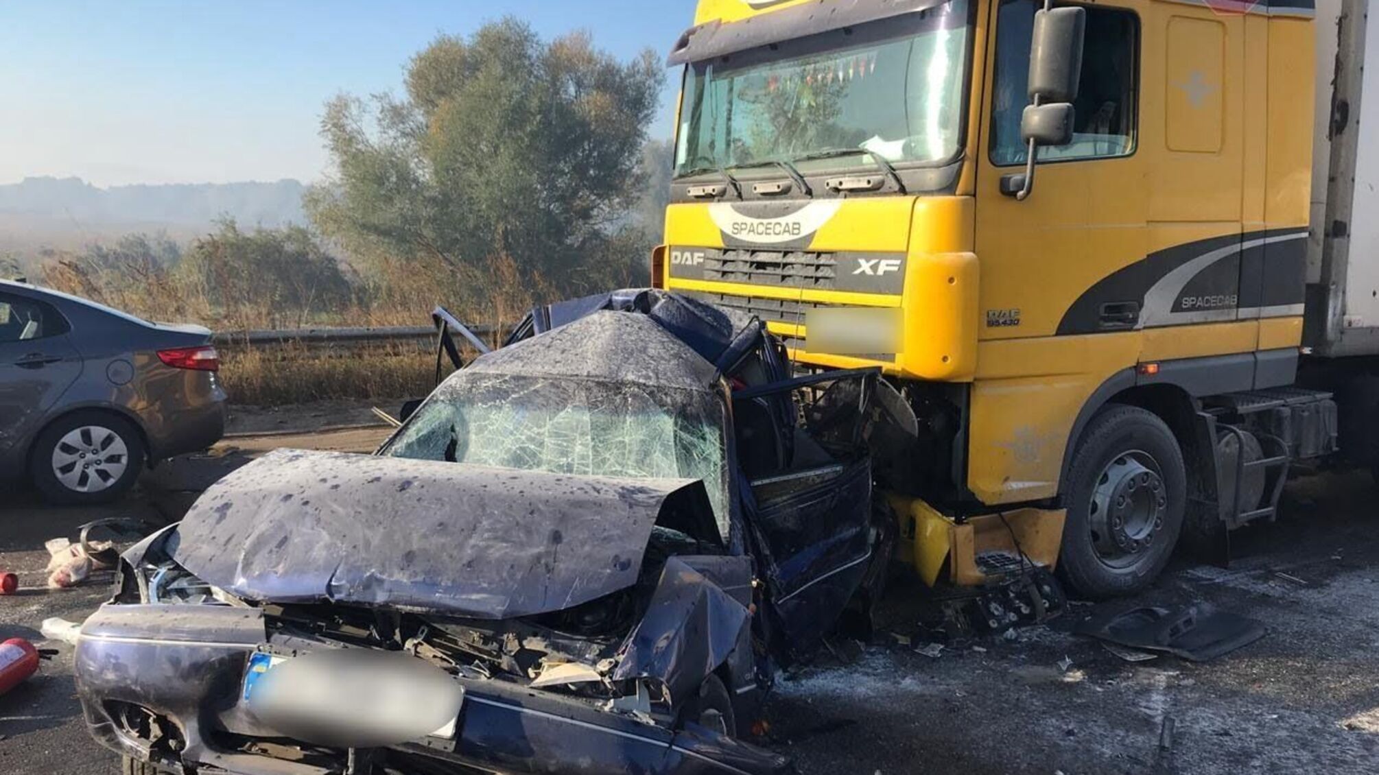 Окружна Броварська дорога закрита через великі ДТП (фото)