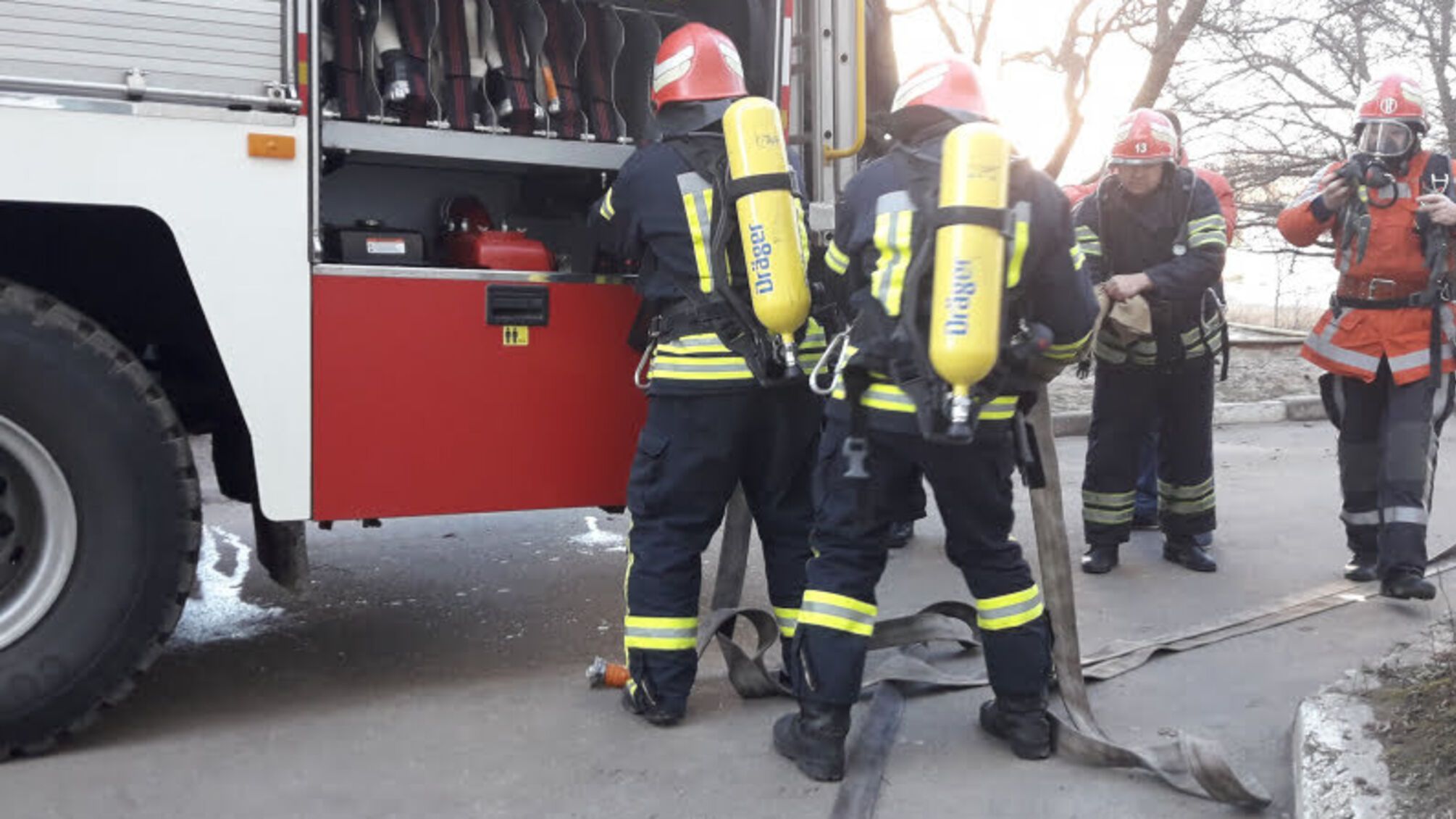 Київська область: рятувальниками евакуйовано 35 чоловік з 5-ти поверхового будинку