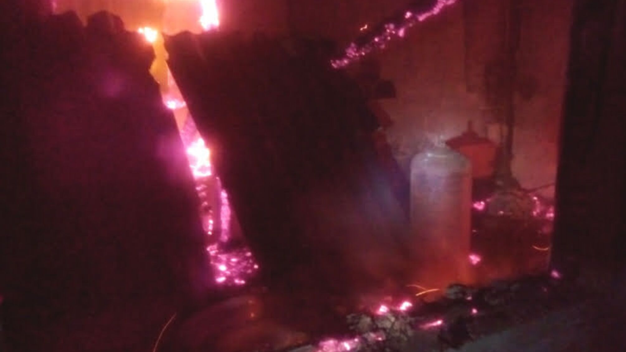 Херсонщина: в Нижніх Сірогозах під час пожежі в літній кухні загинув 75-річний чоловік