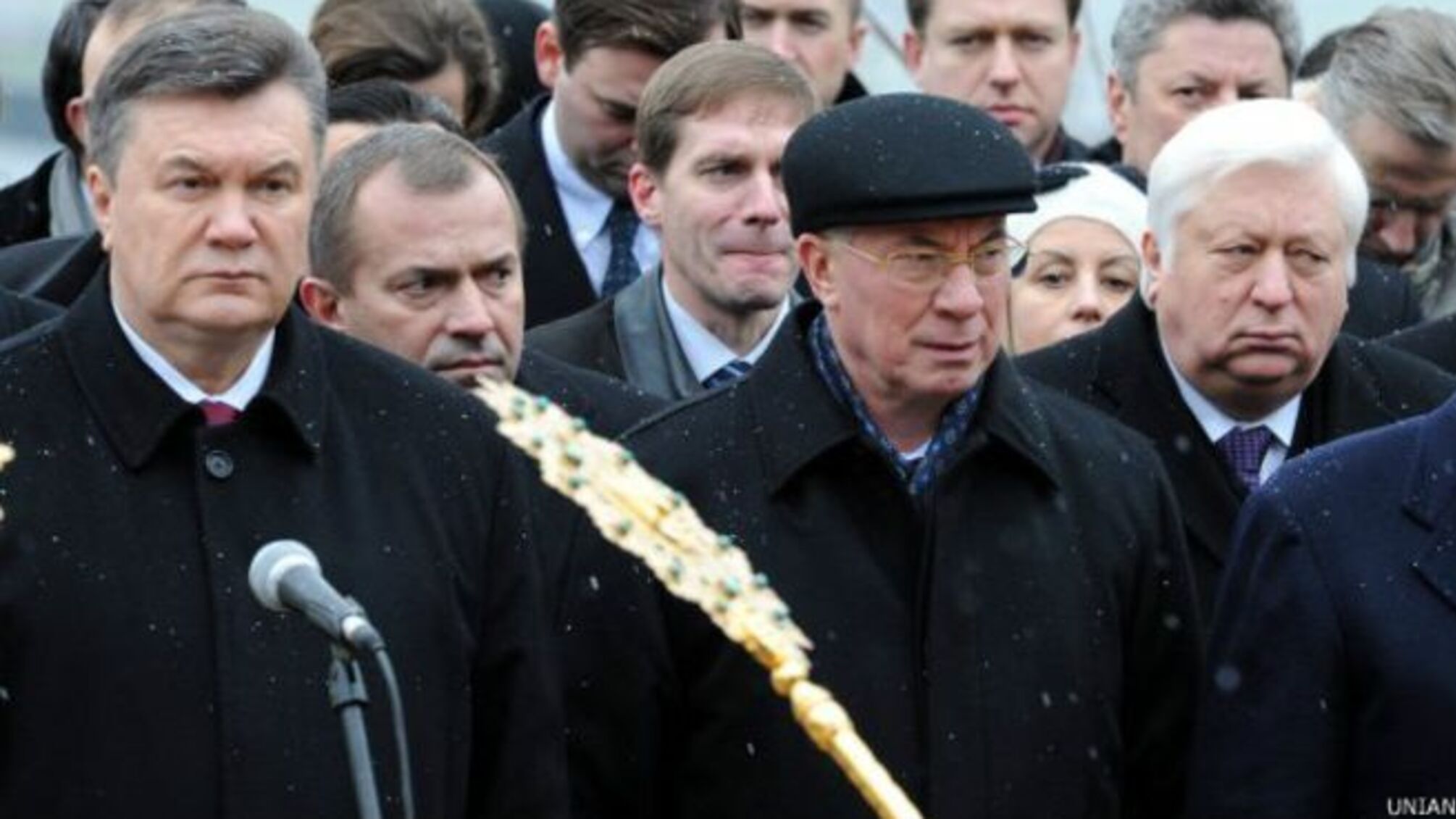ЄС може виключити з санкційного списку Арбузова, Пшонку, Клименка