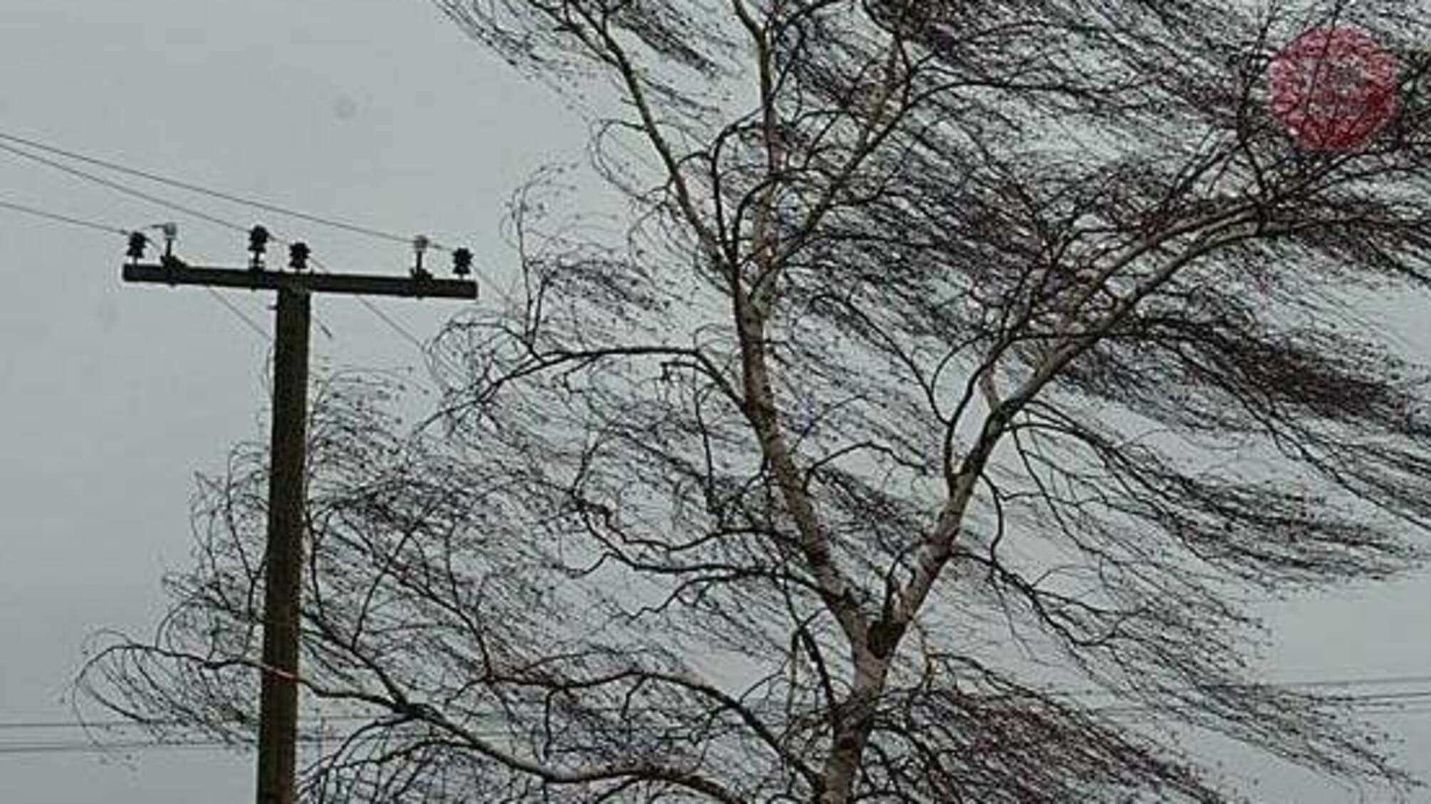 Через дощ і вітер без світла в Україні - 400 населених пунктів