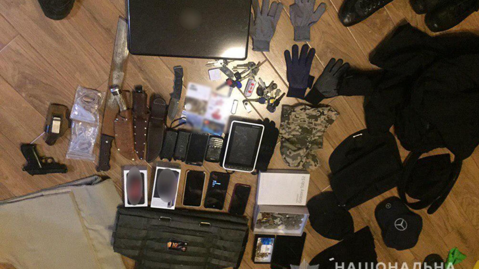 Поліція затримала озброєну банду за підозрою у скоєнні розбійних нападів на Київщині