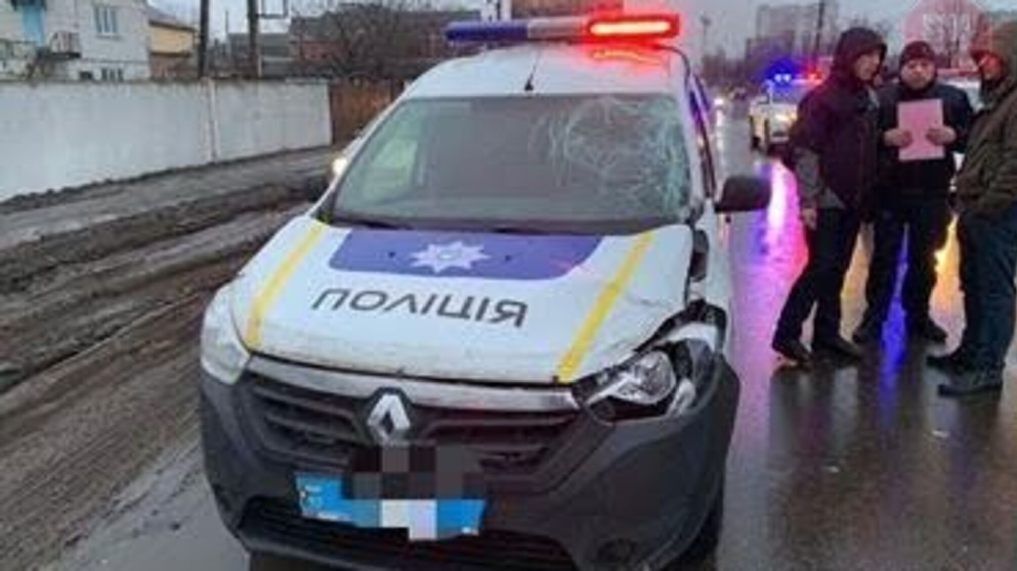В Київській області чоловіка збила поліцейська автівка (фото)