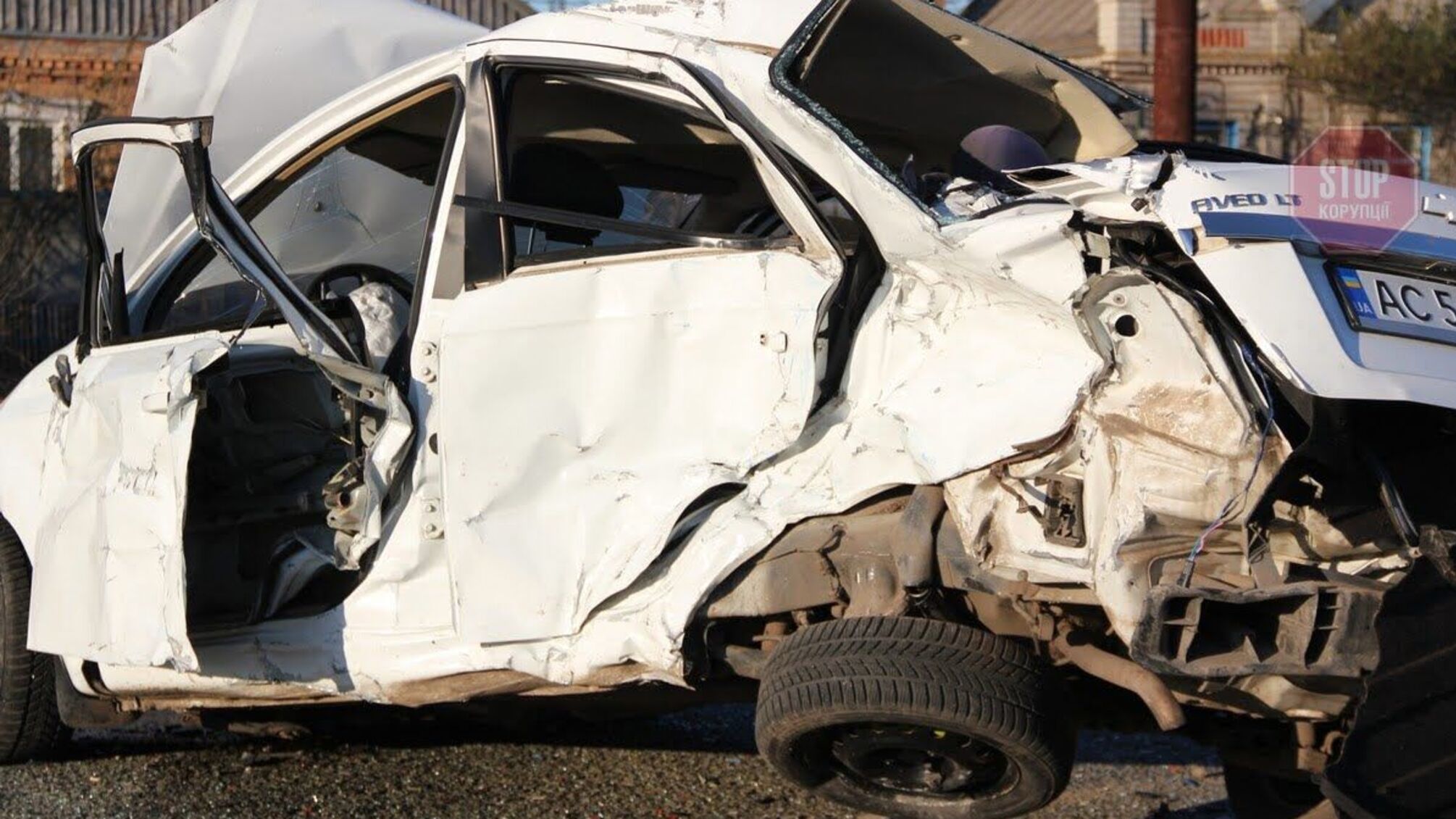 На Дніпропетровщині сталася масштабна ДТП: кількість постраждалих і загиблих встановлюється (фото, відео)