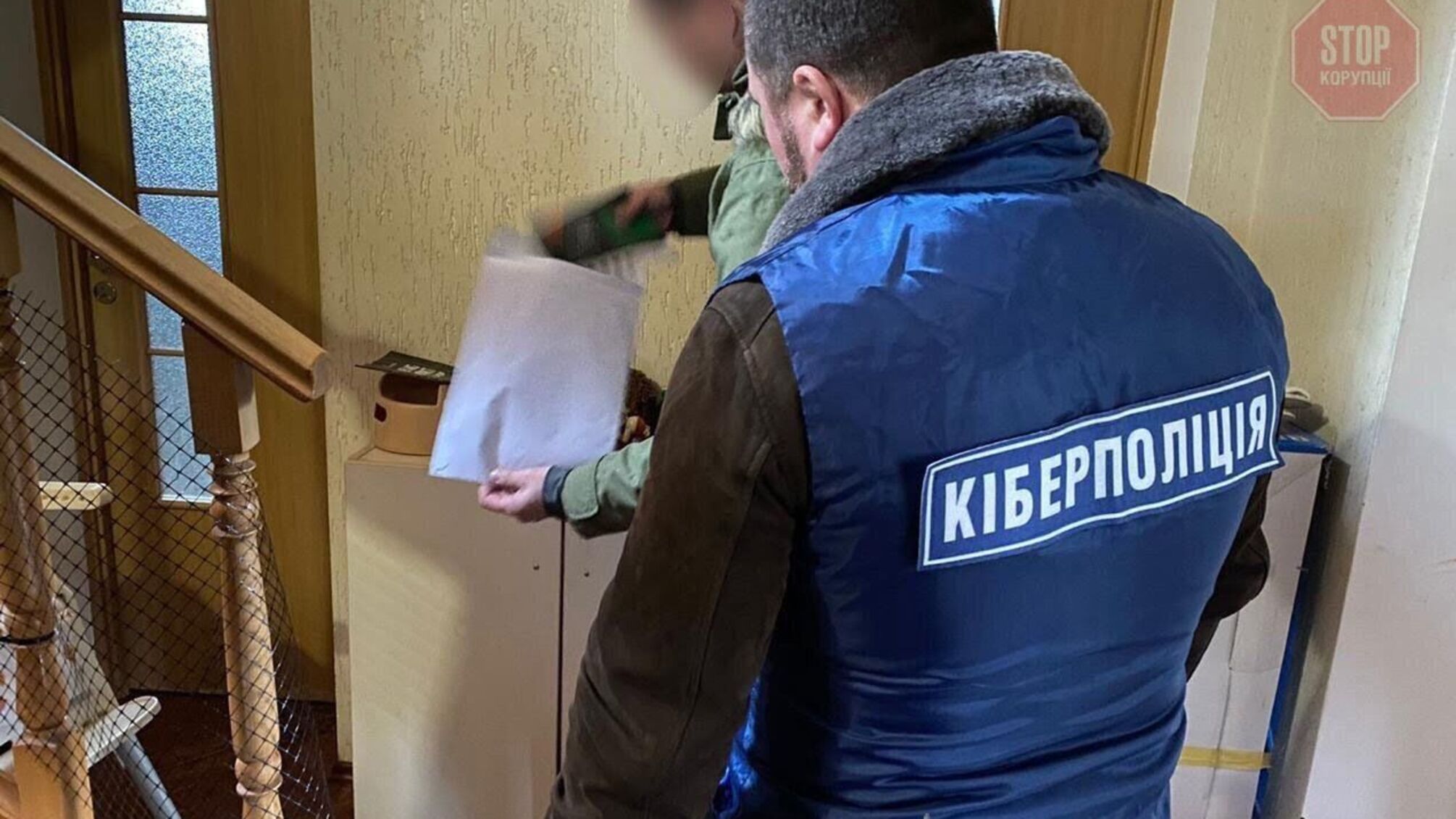 Привласнив цілий житловий комплекс: на Київщині поліція затримала кіберзлочинця