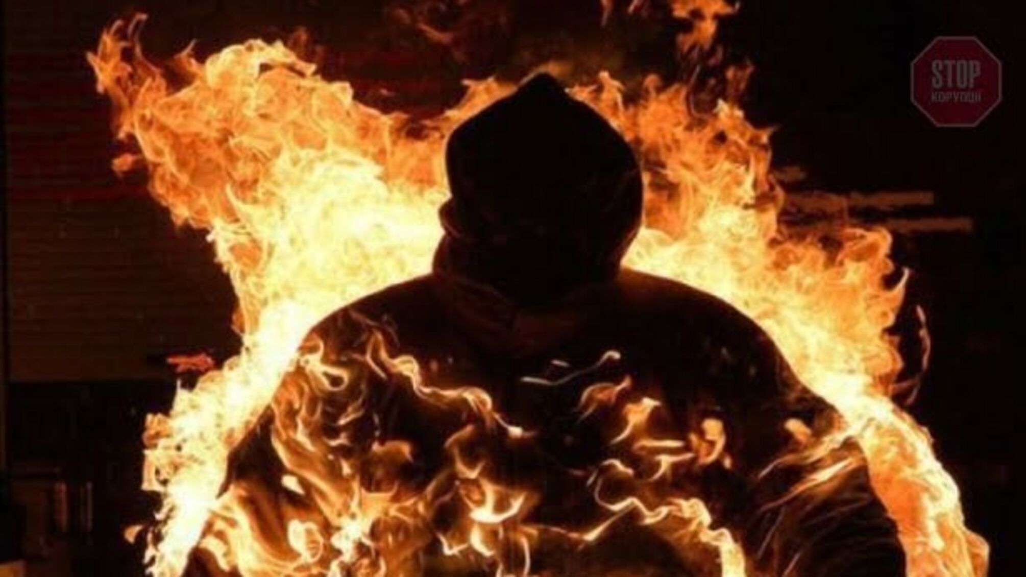 У Дніпрі правоохоронці затримали винного у підпалі безхатченка (фото, відео)