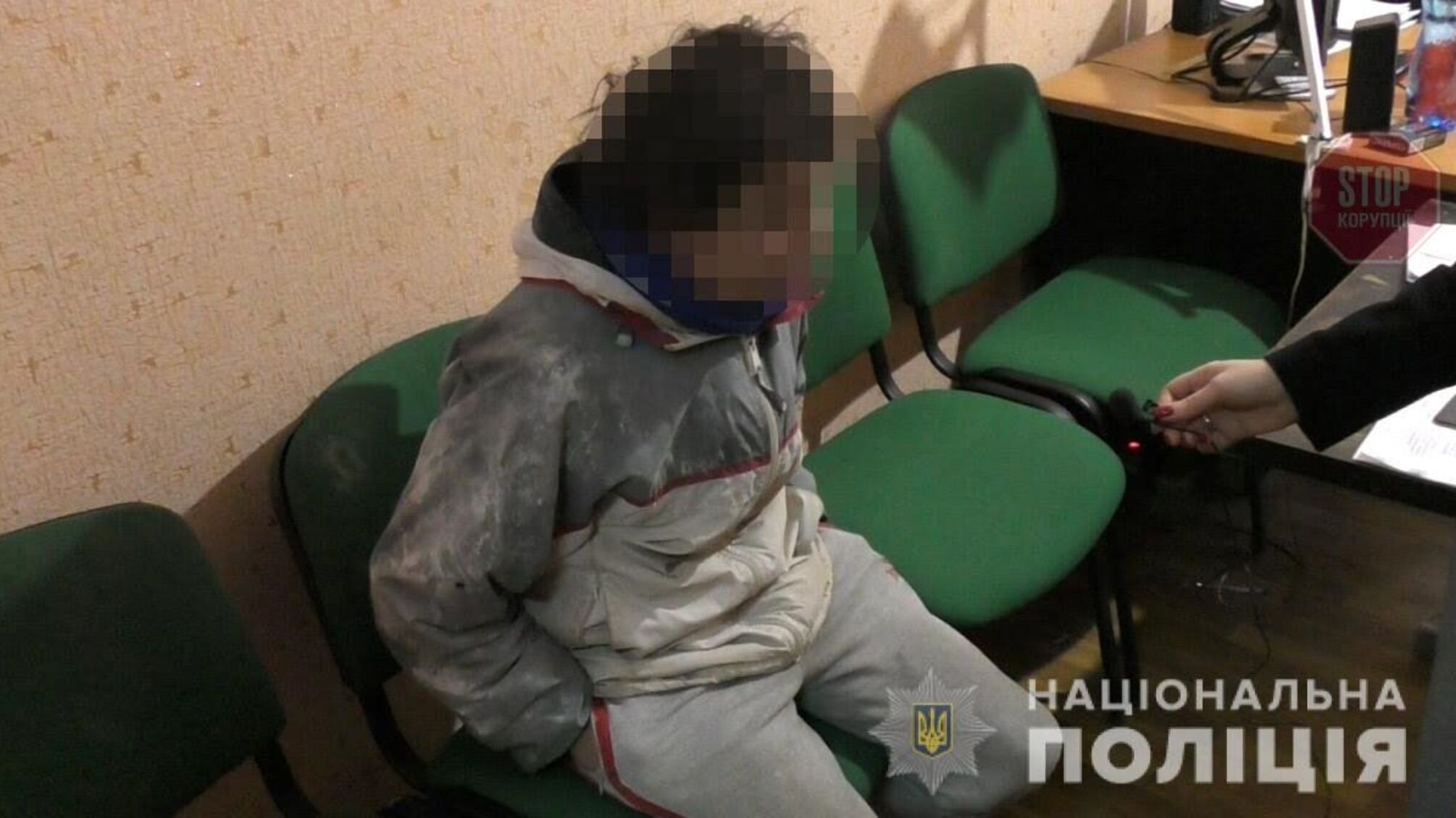 Підпалив безхатченка: у Дніпрі затримали чоловіка