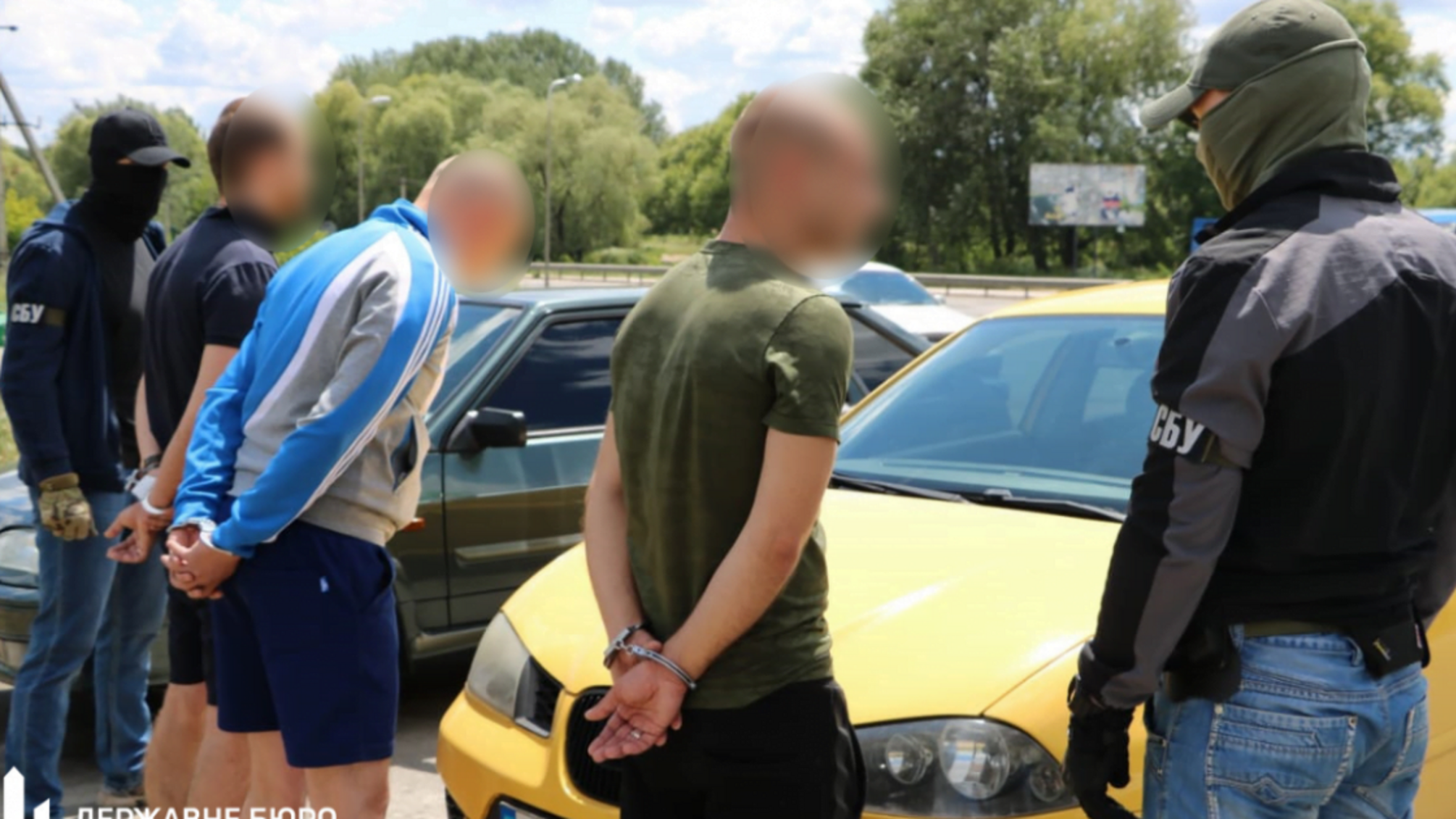 Вимагання 10 000 доларів США у підприємця - слідчі поліції постануть перед судом